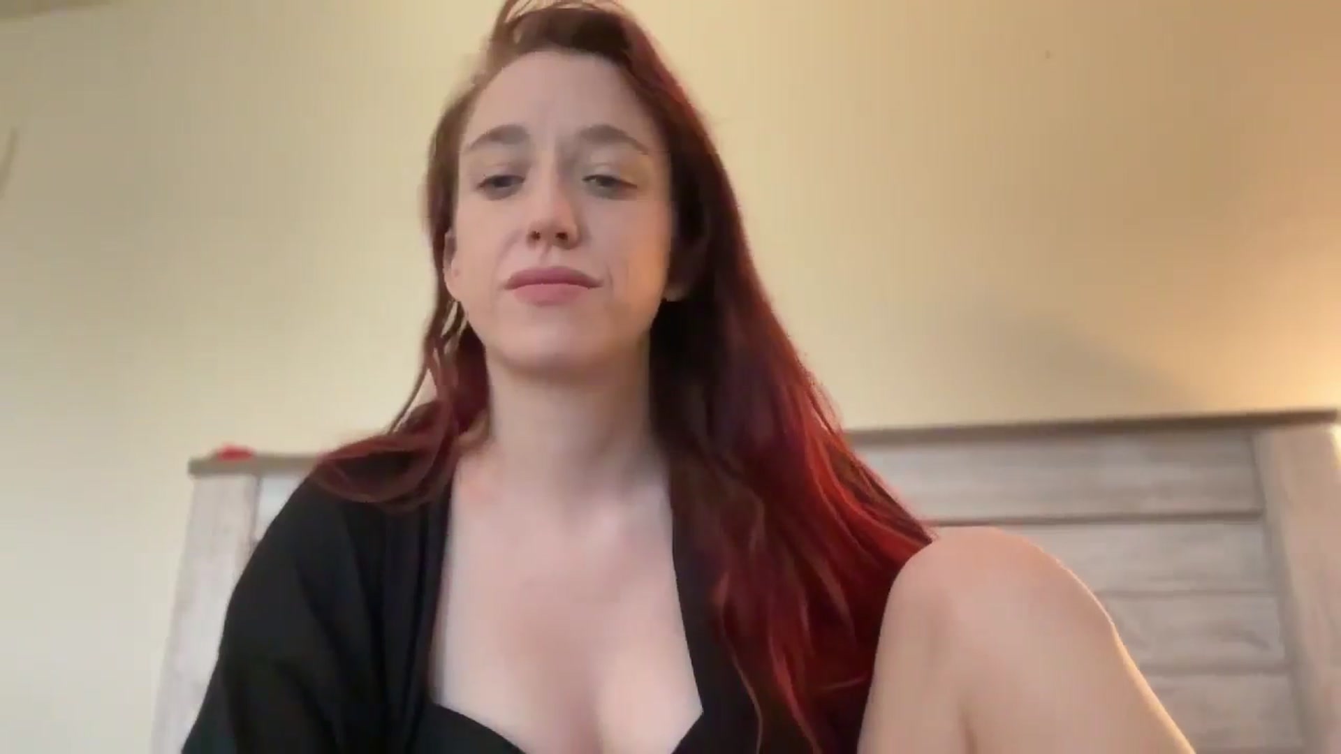 Gallery image thumbnail from MinnyMinx's myfreecams stream on, 07/31/2025, 13:13 image 19 of 20
