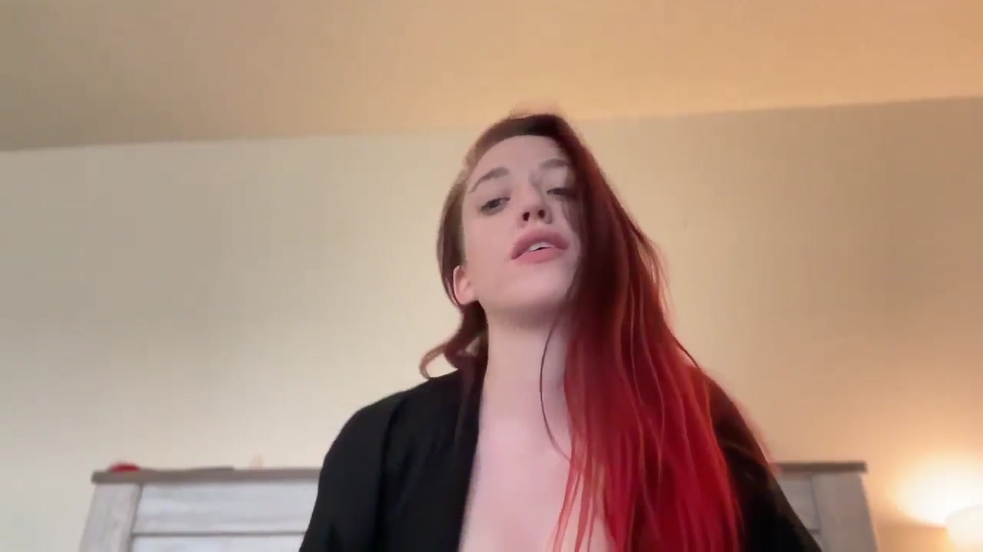 Gallery image thumbnail from MinnyMinx's myfreecams stream on, 07/31/2025, 14:56 image 4 of 20