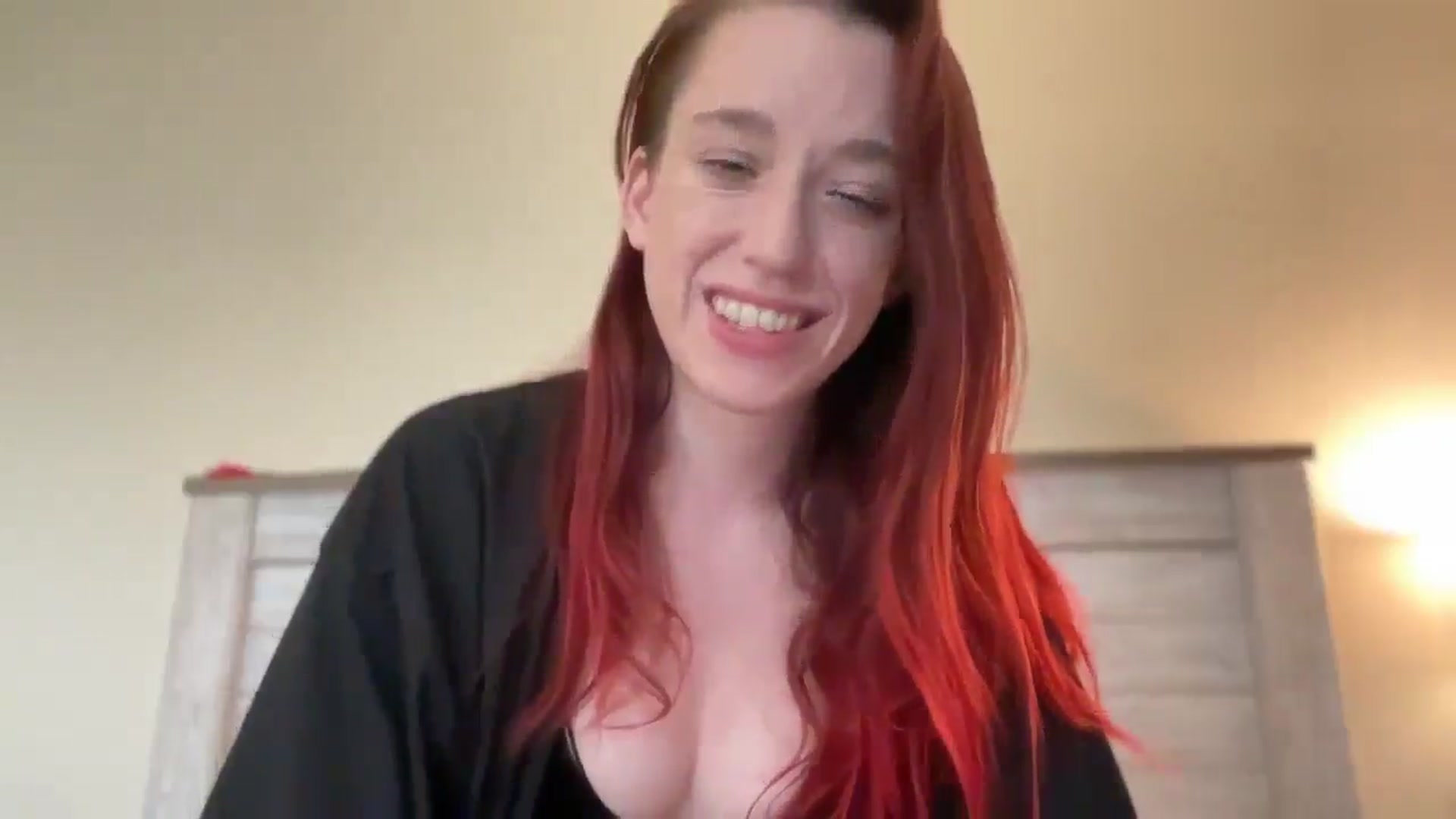 Gallery image thumbnail from MinnyMinx's myfreecams stream on, 07/31/2025, 14:56 image 10 of 20