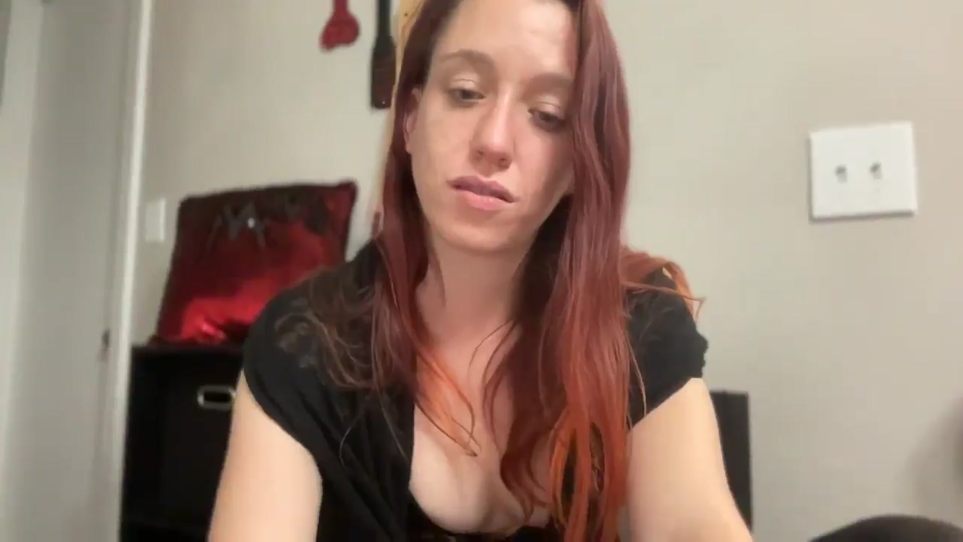 Gallery image thumbnail from MinnyMinx's myfreecams stream on, 10/14/2025, 01:06 image 18 of 20