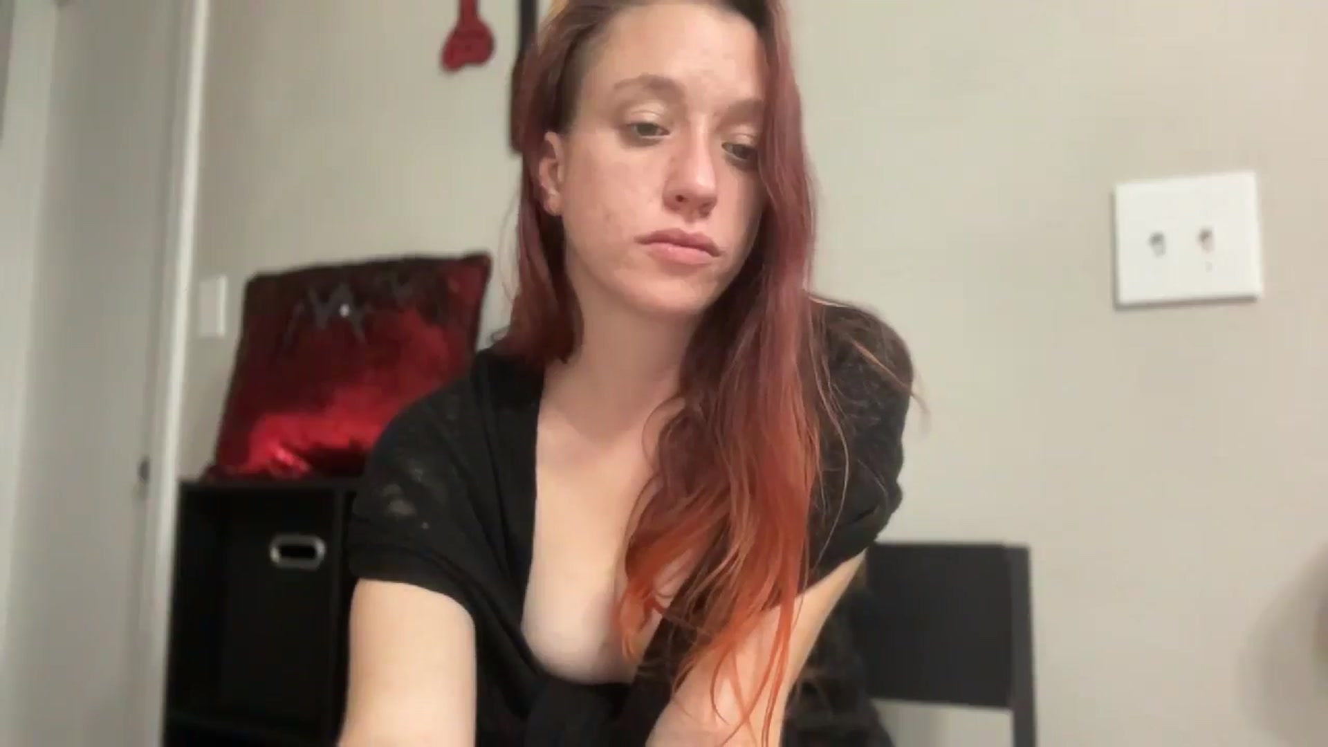 Gallery image thumbnail from MinnyMinx's myfreecams stream on, 10/14/2025, 01:06 image 11 of 20