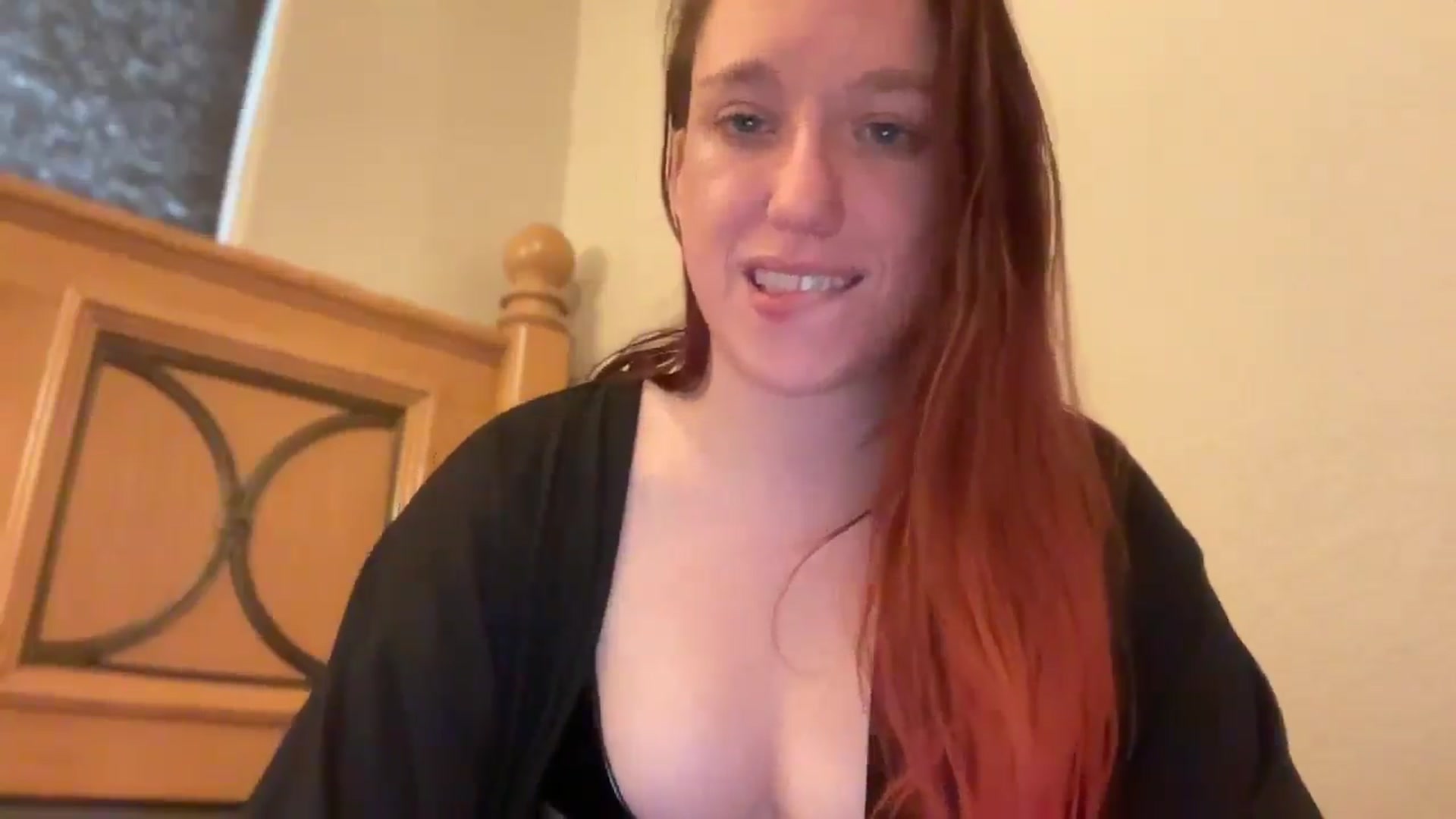 Gallery image thumbnail from MinnyMinx's myfreecams stream on, 01/26/2026, 16:23 image 14 of 20