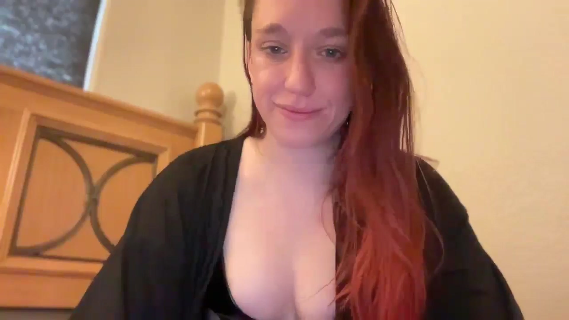 Gallery image thumbnail from MinnyMinx's myfreecams stream on, 01/26/2026, 16:23 image 10 of 20