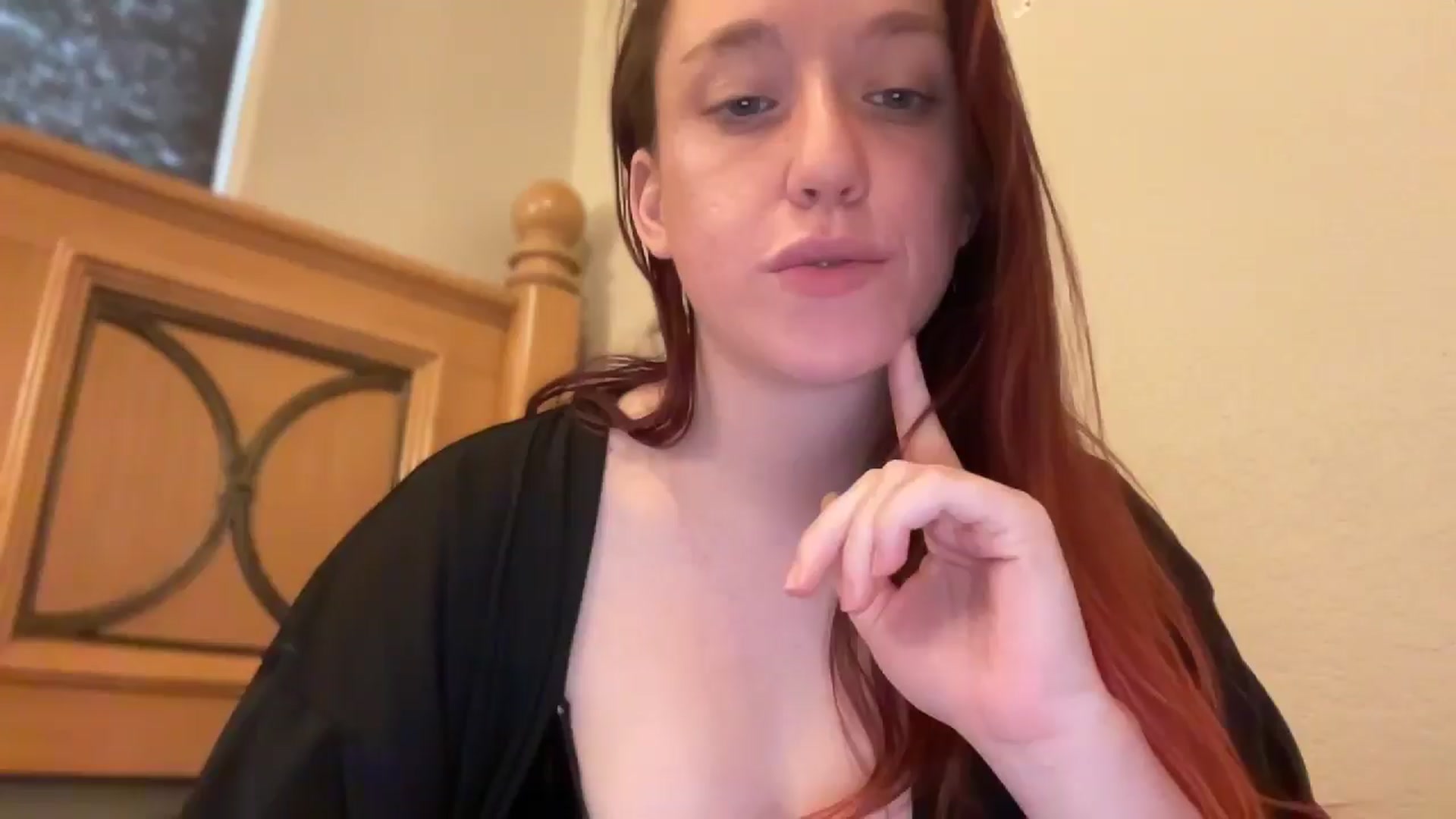 Gallery image thumbnail from MinnyMinx's myfreecams stream on, 01/26/2026, 16:23 image 17 of 20