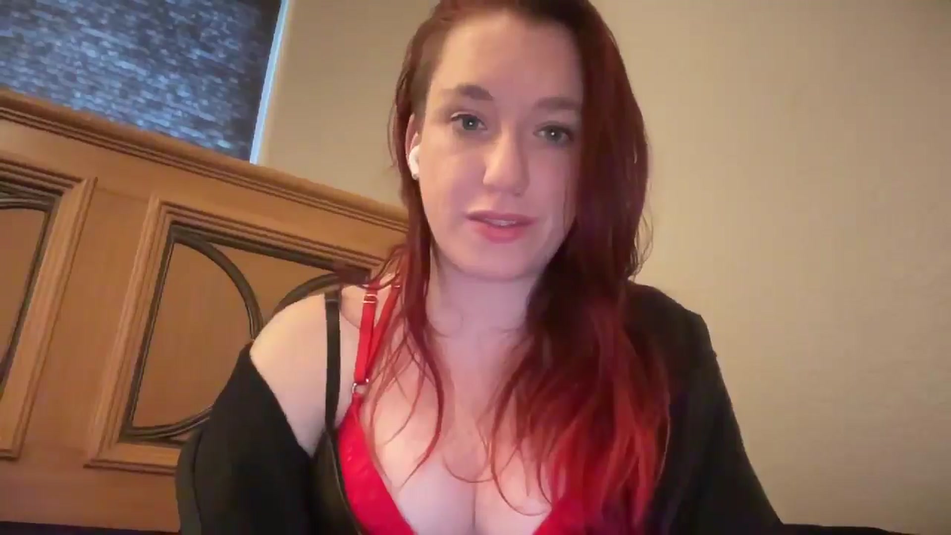 Gallery image thumbnail from MinnyMinx's myfreecams stream on, 03/03/2026, 17:06 image 4 of 20