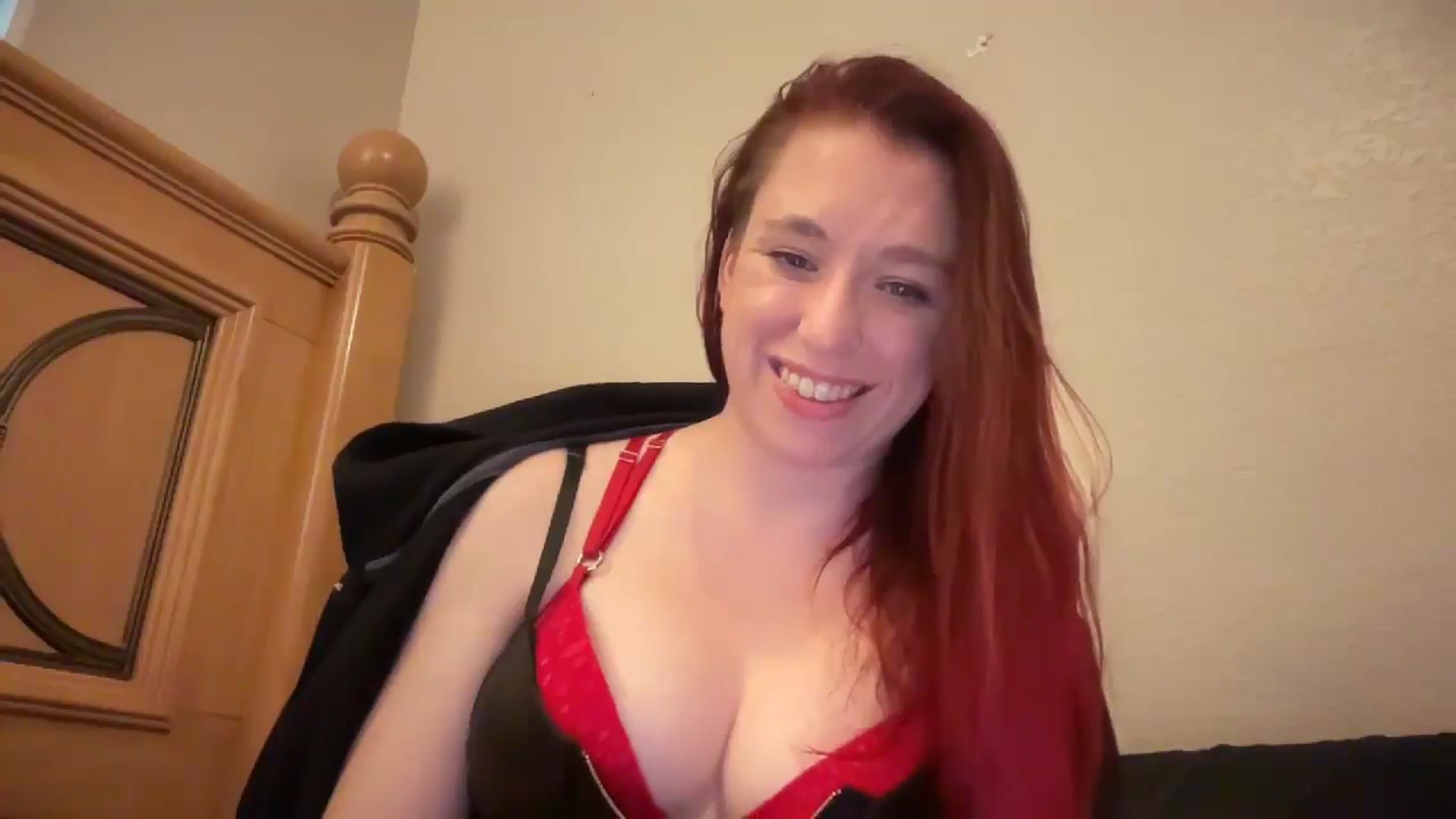 Gallery image thumbnail from MinnyMinx's myfreecams stream on, 03/03/2026, 17:06 image 13 of 20