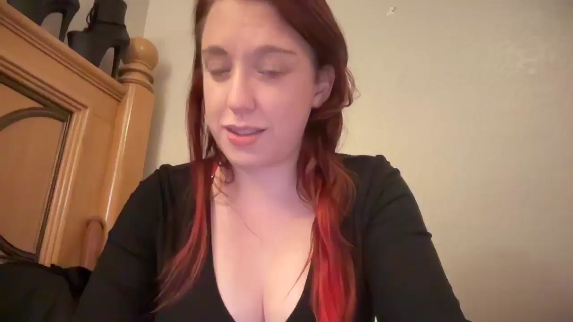 Gallery image thumbnail from MinnyMinx's myfreecams stream on, 03/10/2026, 12:24 image 16 of 20