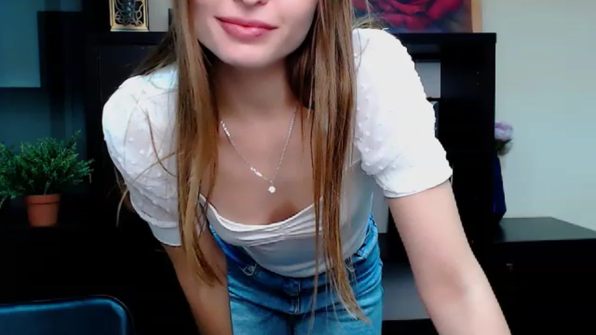 Gallery image thumbnail from MinsisHot_'s myfreecams stream on, 12/24/2022, 11:23 image 19 of 20