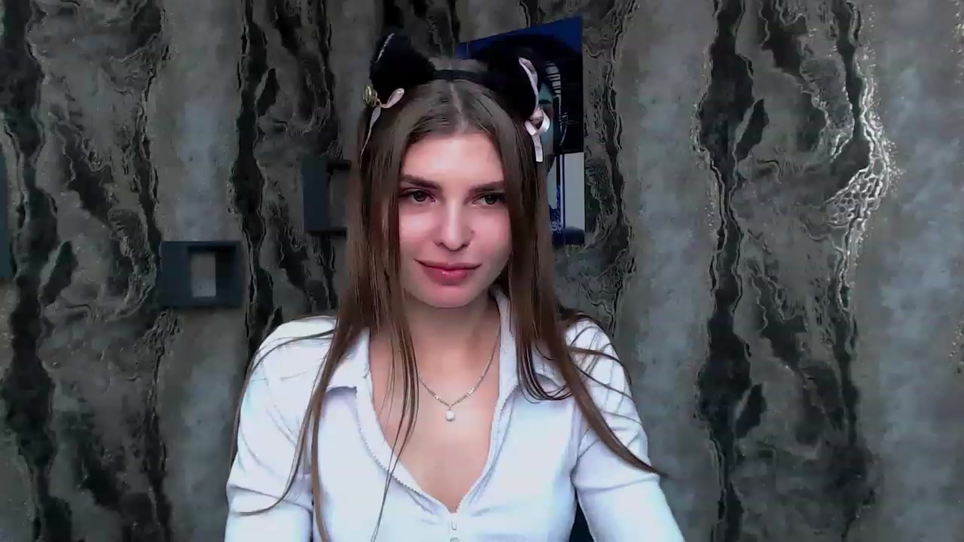 Gallery image thumbnail from MinsisHot_'s myfreecams stream on, 12/29/2022, 13:28 image 6 of 20