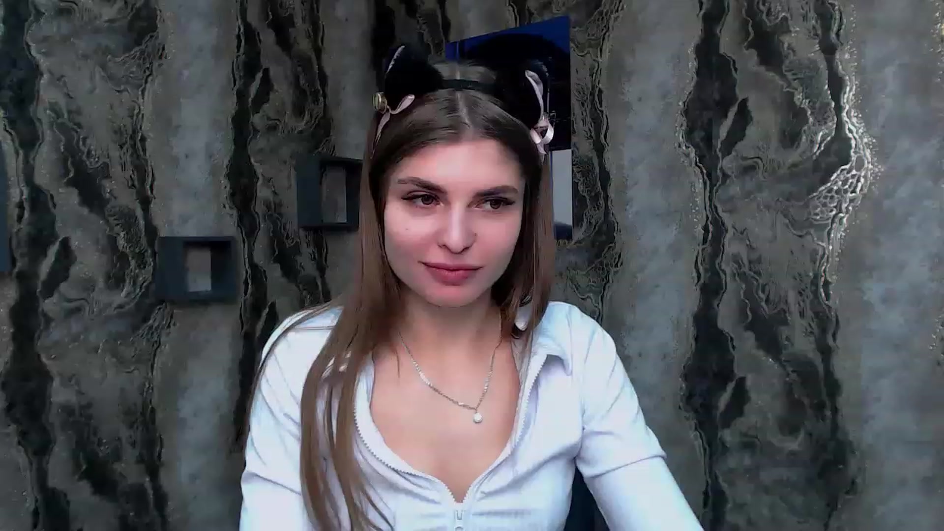 Gallery image thumbnail from MinsisHot_'s myfreecams stream on, 12/29/2022, 13:28 image 15 of 20