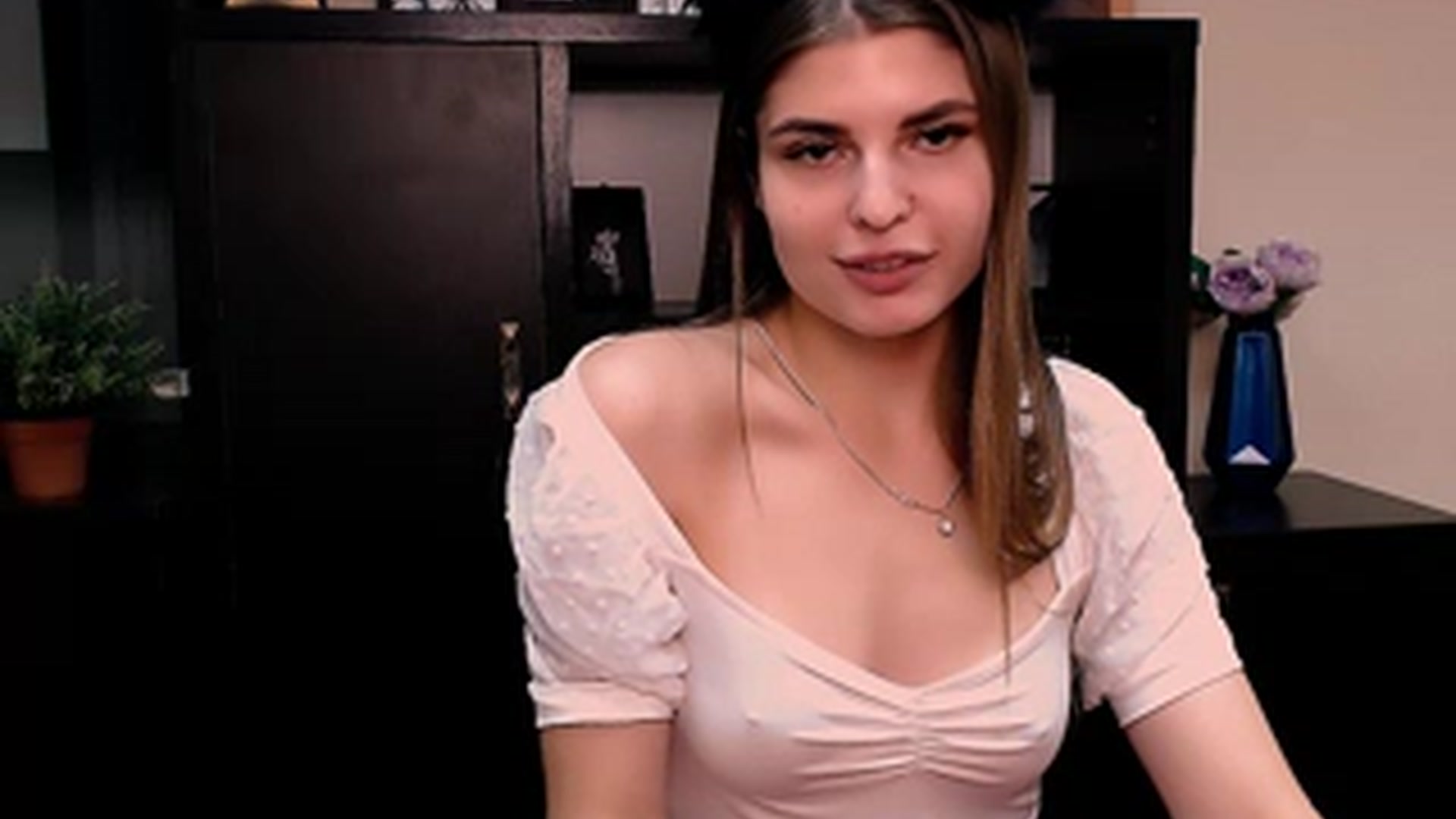 Gallery image thumbnail from MinsisHot_'s myfreecams stream on, 01/09/2023, 12:50 image 20 of 20