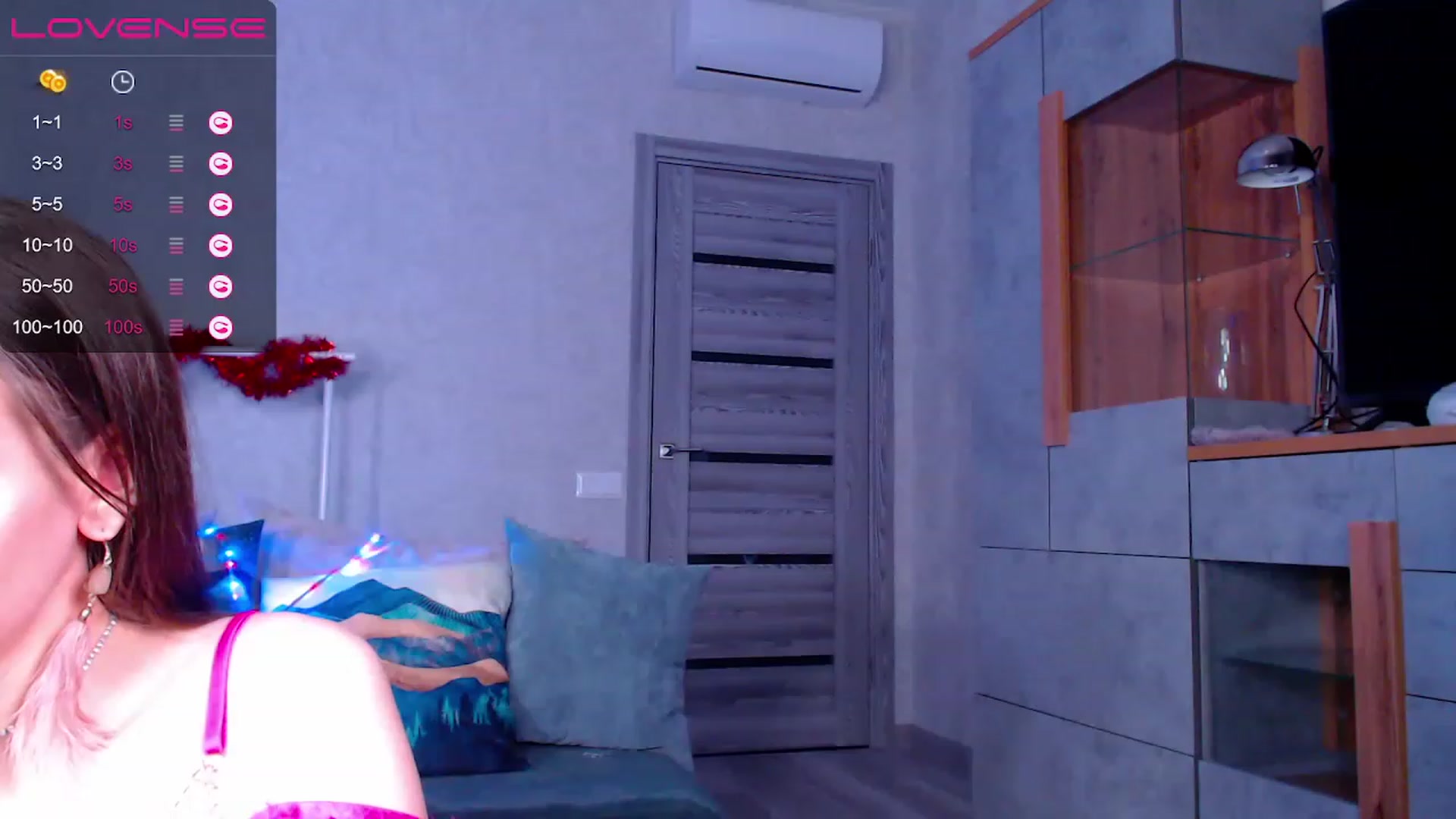 Gallery image thumbnail from Minty_Cheeks's myfreecams stream on, 12/20/2022, 05:55 image 8 of 20