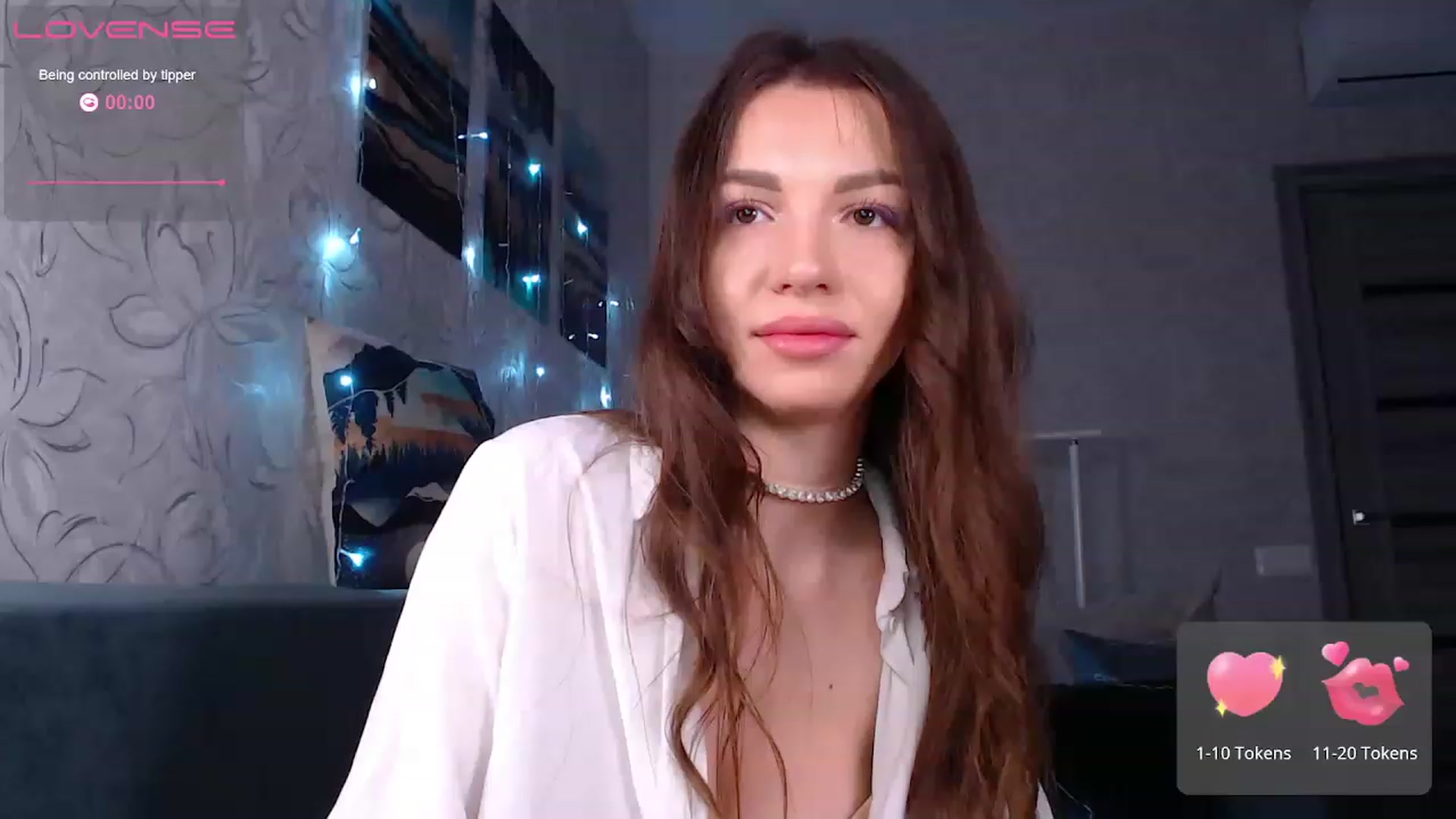 Gallery image thumbnail from Minty_Cheeks's myfreecams stream on, 03/08/2023, 23:27 image 9 of 20