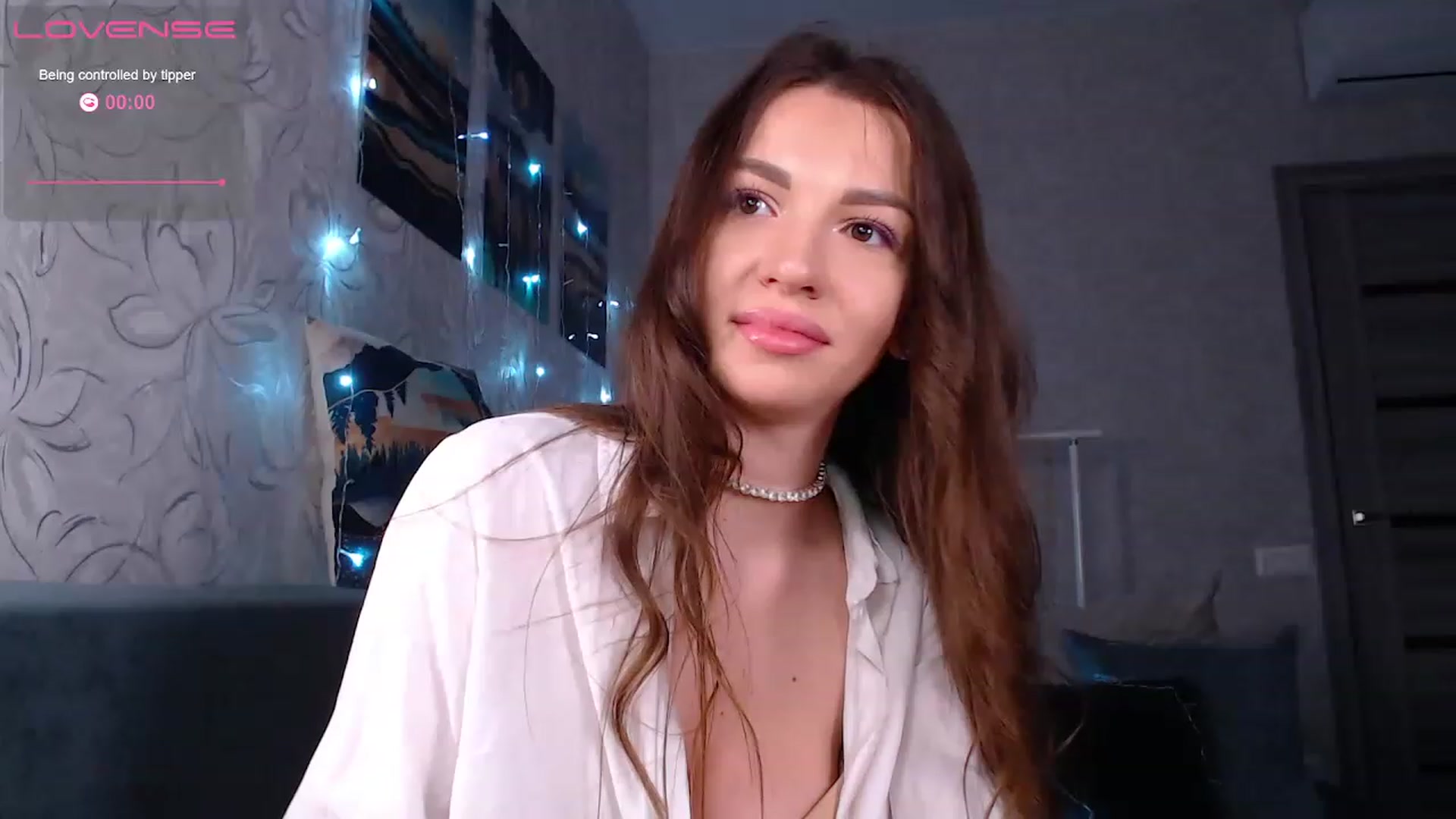 Gallery image thumbnail from Minty_Cheeks's myfreecams stream on, 03/08/2023, 23:27 image 4 of 20