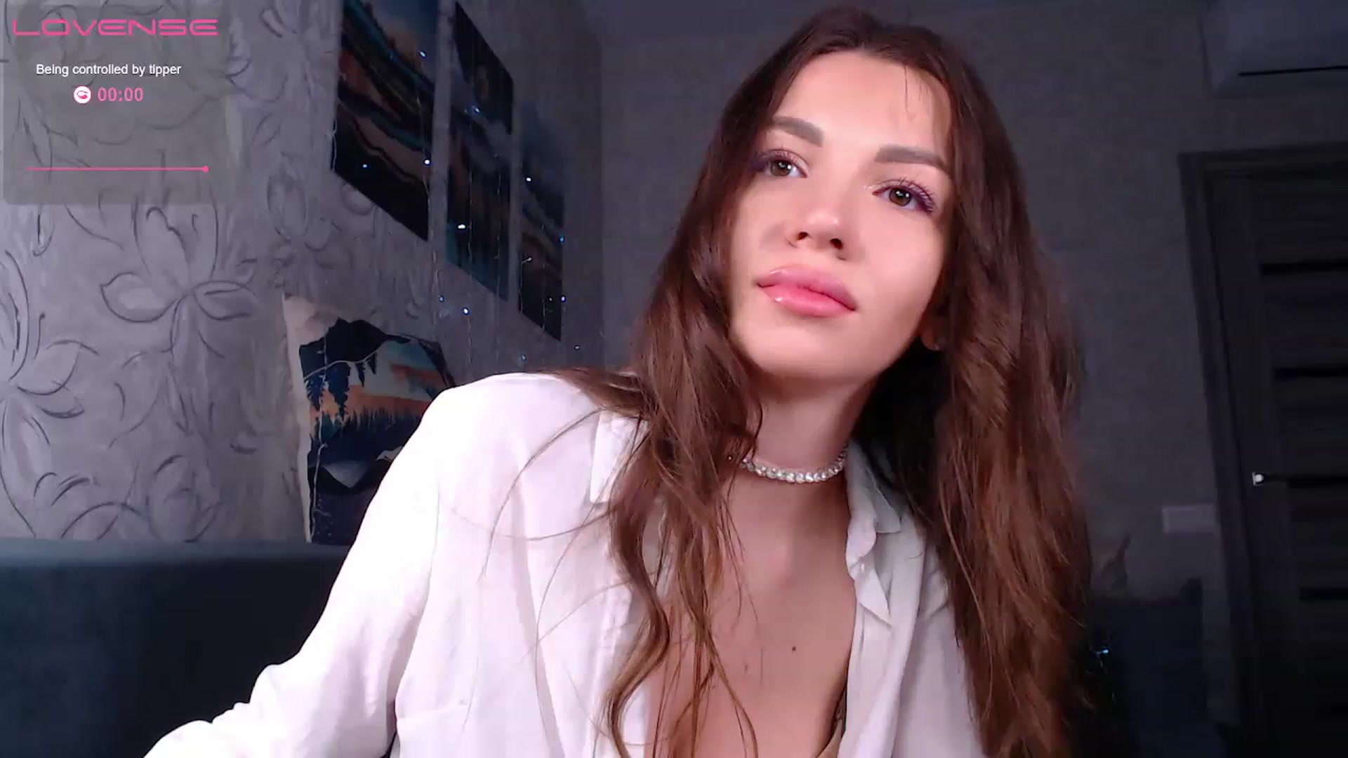 Gallery image thumbnail from Minty_Cheeks's myfreecams stream on, 03/08/2023, 23:27 image 6 of 20