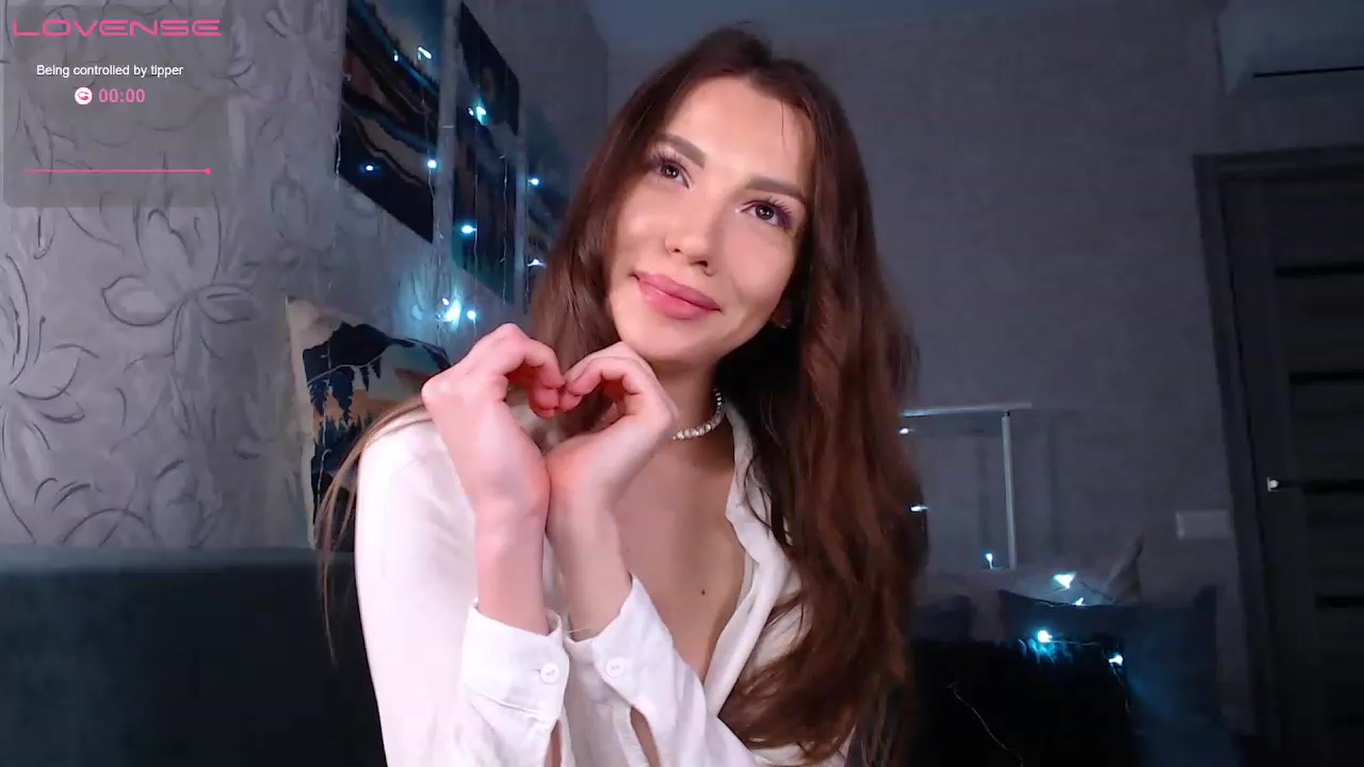 Gallery image thumbnail from Minty_Cheeks's myfreecams stream on, 03/08/2023, 23:27 image 12 of 20