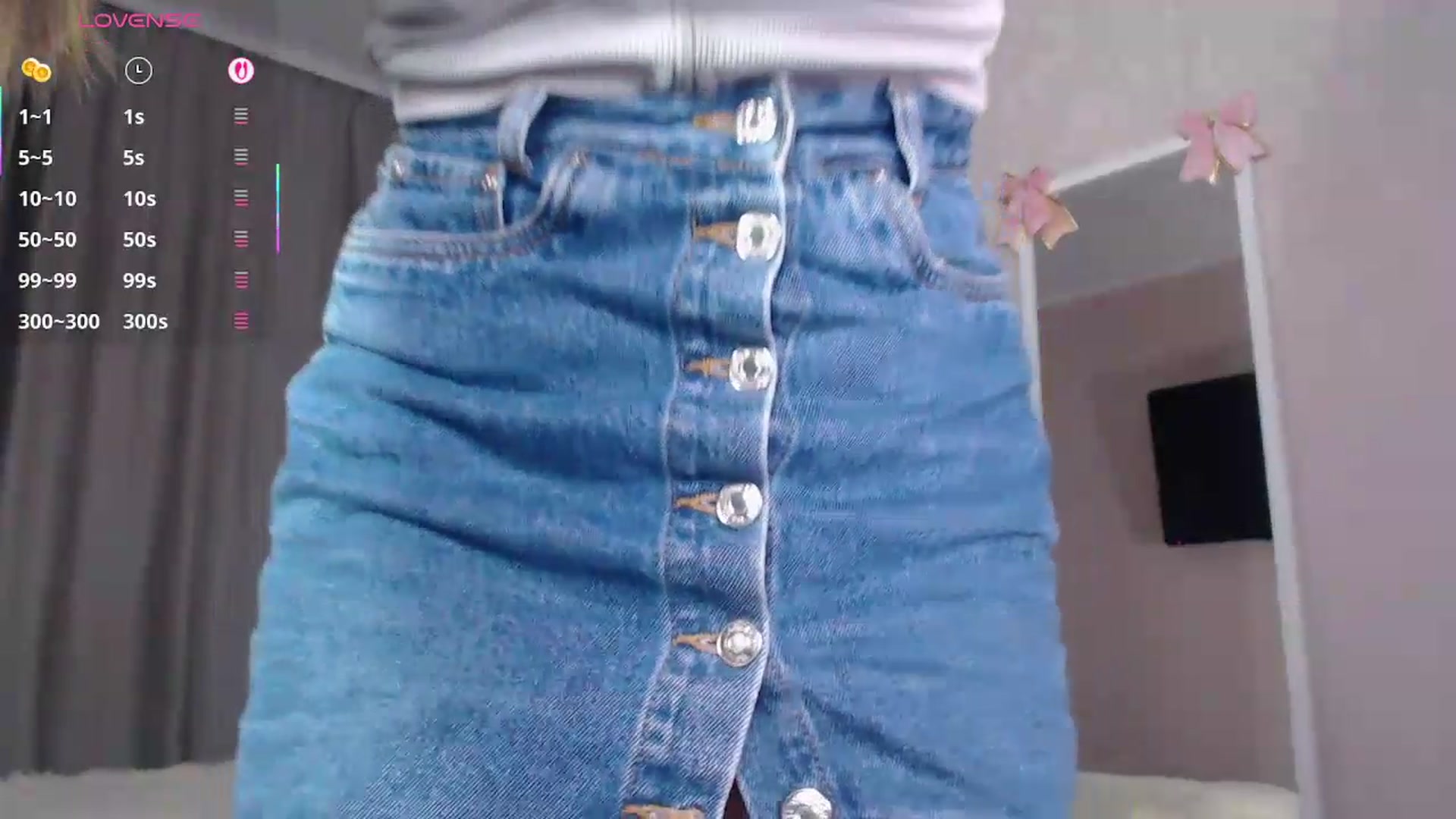 Gallery image thumbnail from Minty_Cheeks's myfreecams stream on, 08/06/2026, 24:29 image 18 of 20