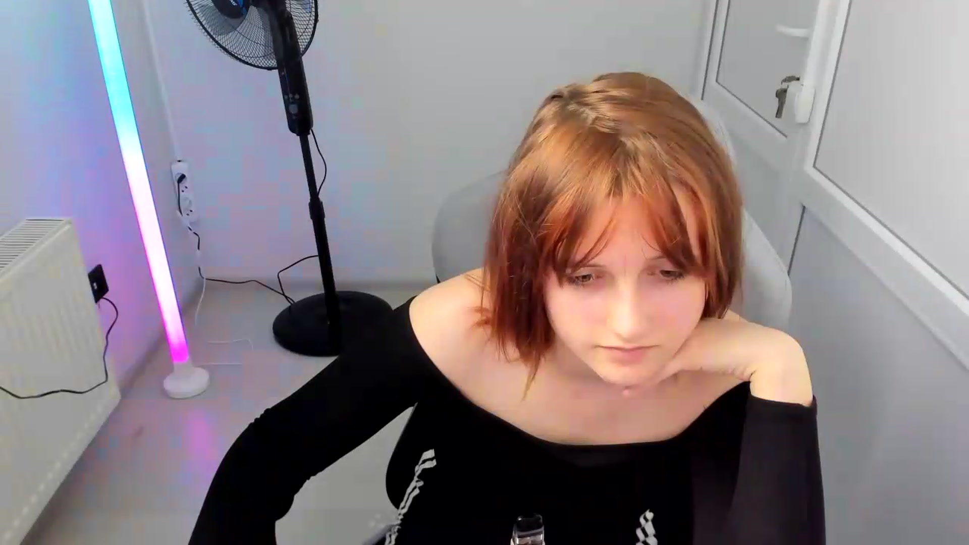 Gallery image thumbnail from Minty_daze's myfreecams stream on, 06/03/2026, 10:26 image 6 of 20
