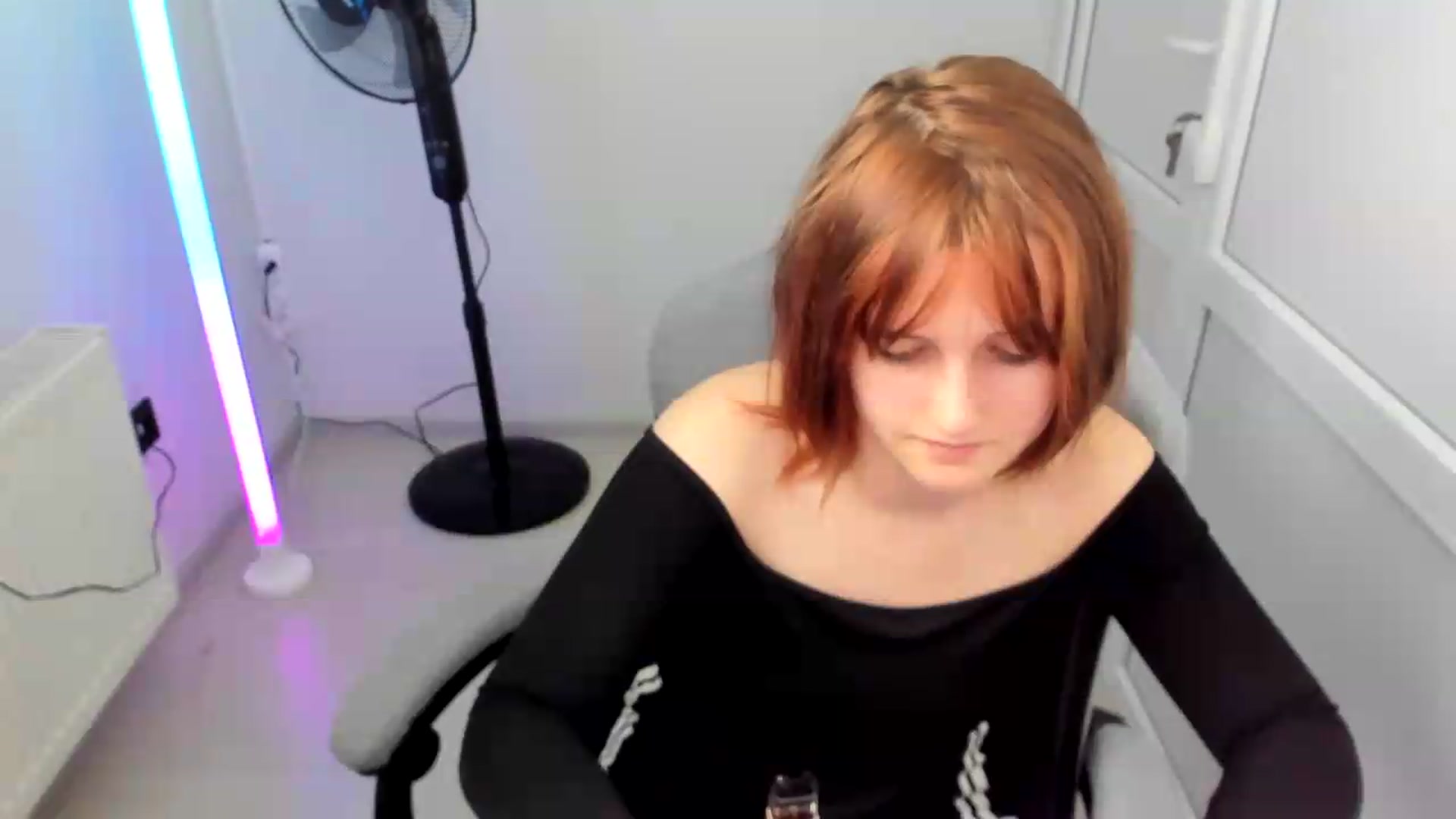 Gallery image thumbnail from Minty_daze's myfreecams stream on, 06/03/2026, 10:26 image 14 of 20