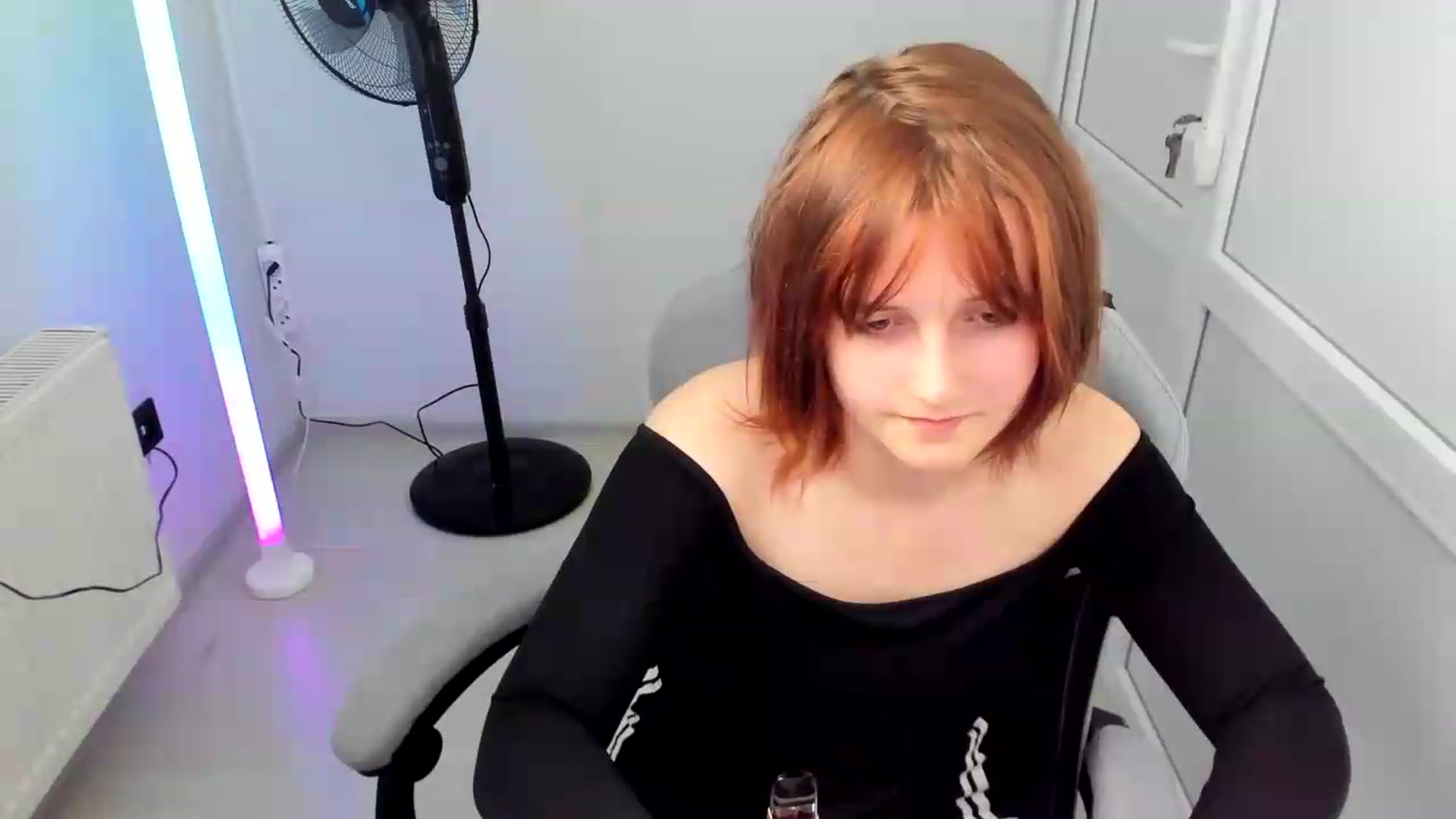 Gallery image thumbnail from Minty_daze's myfreecams stream on, 06/03/2026, 10:26 image 15 of 20