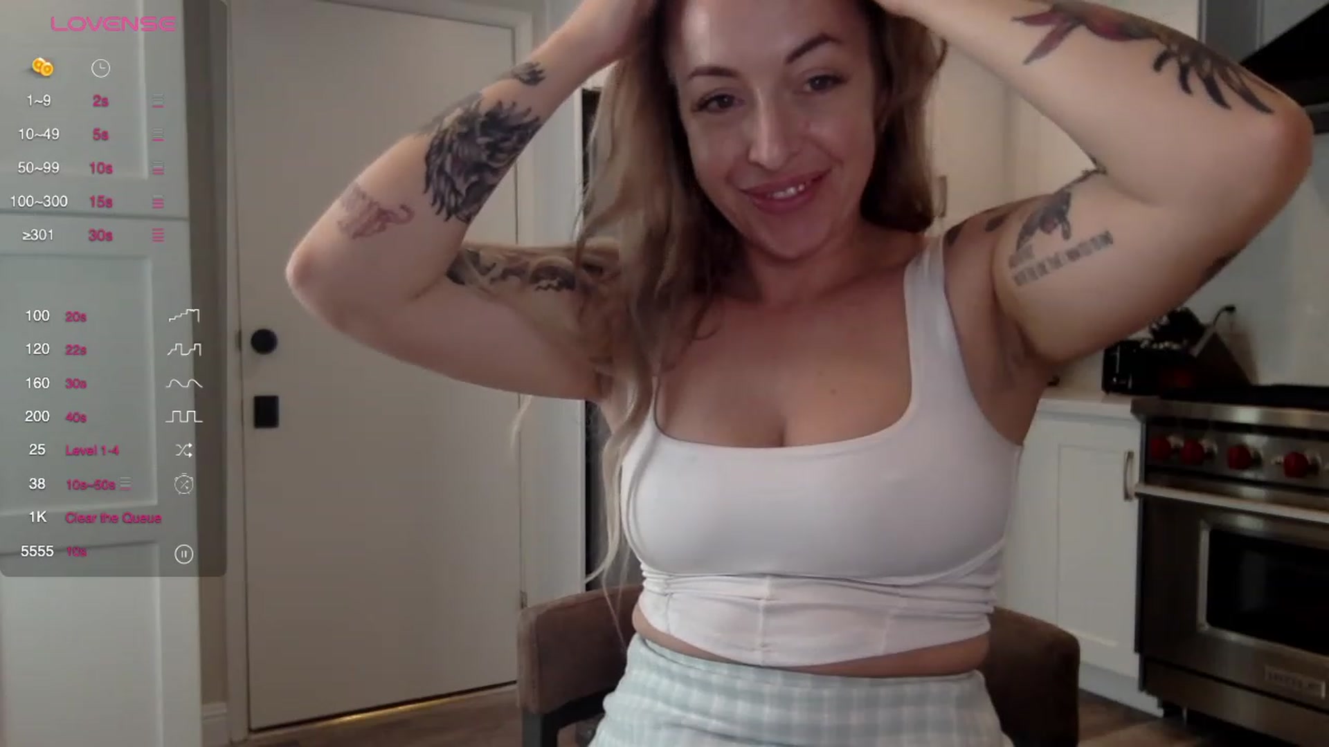 Gallery image thumbnail from Minx_nextdoor's myfreecams stream on, 03/19/2024, 24:47 image 16 of 20