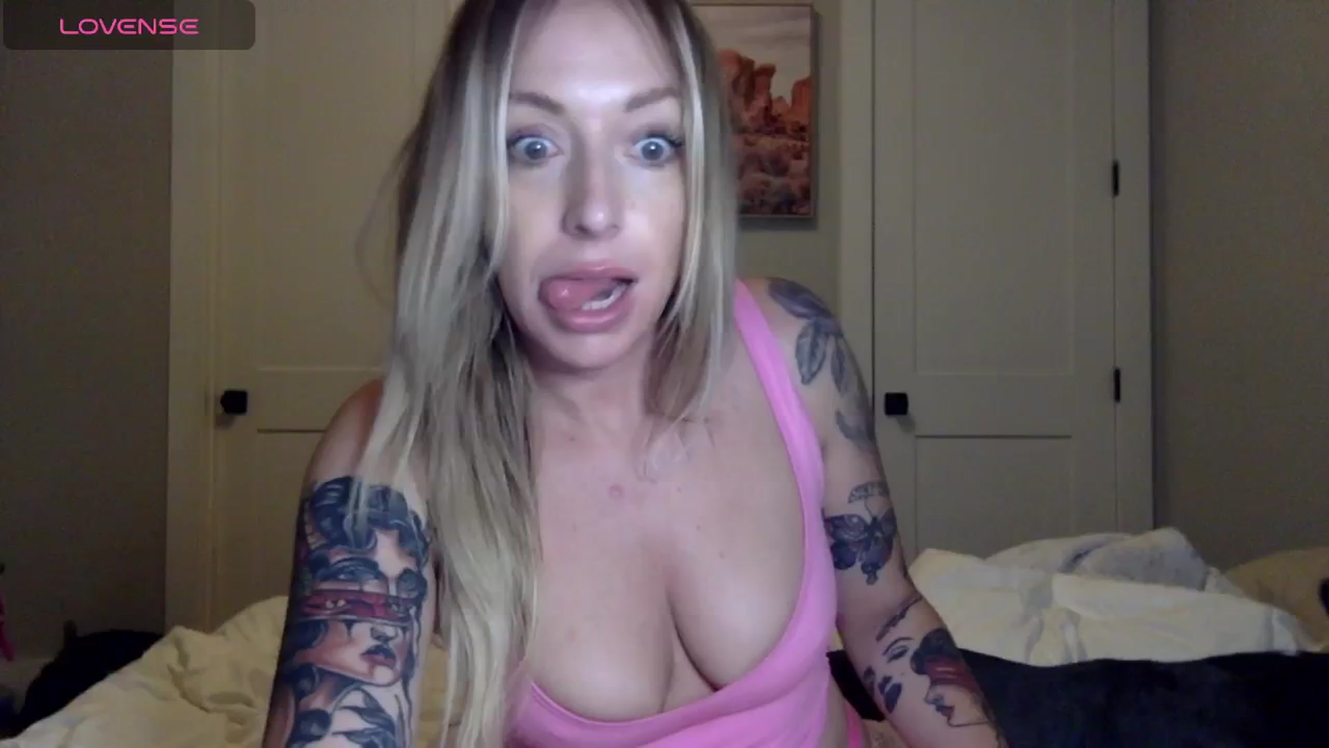 Gallery image thumbnail from Minx_nextdoor's myfreecams stream on, 06/20/2024, 01:09 image 11 of 20