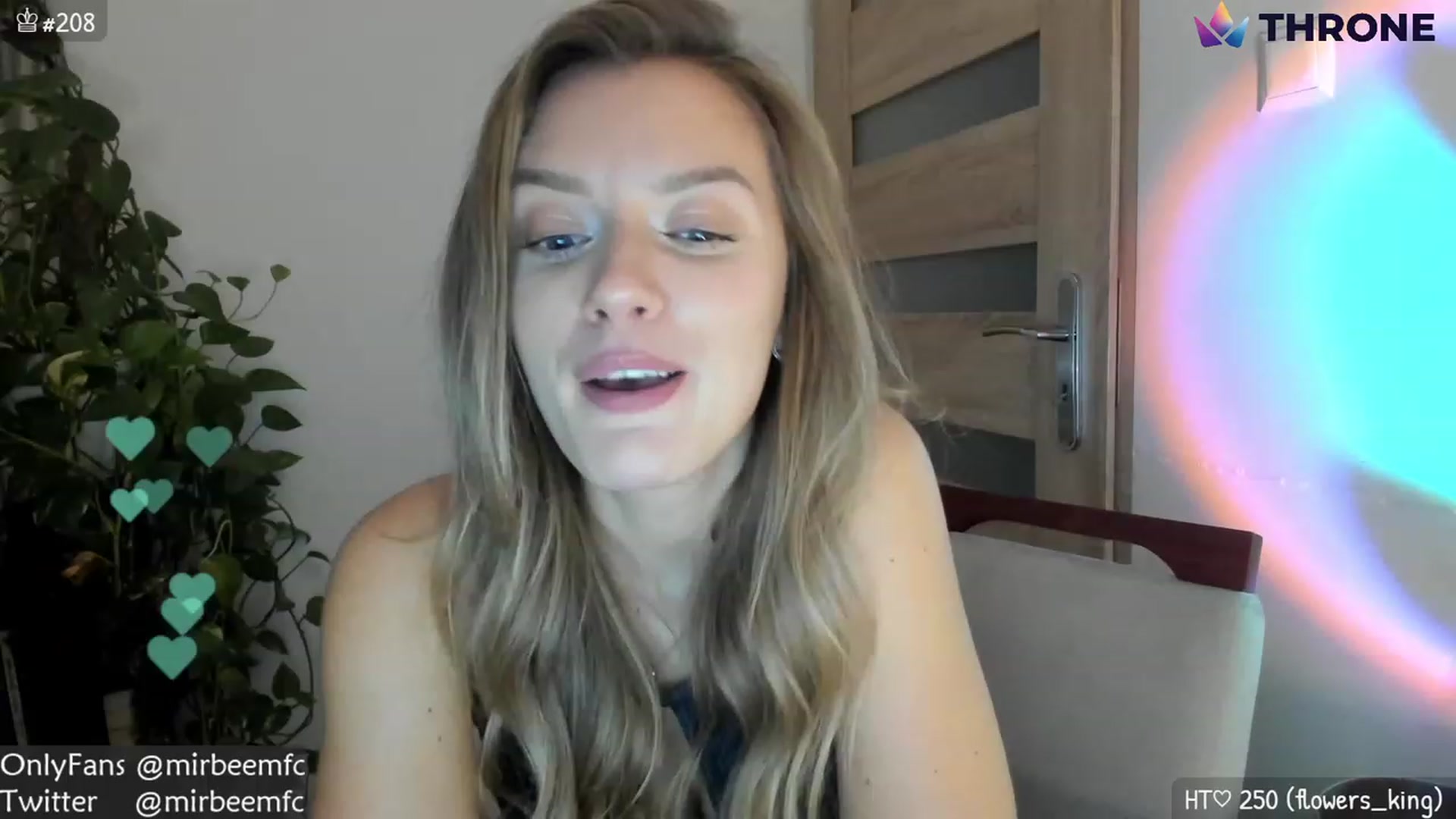 Gallery image thumbnail from MirBee's myfreecams stream on, 11/19/2022, 18:17 image 10 of 20