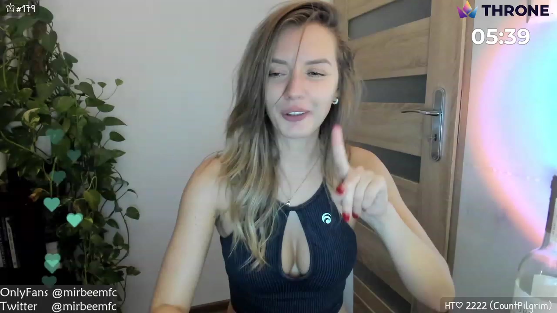 Gallery image thumbnail from MirBee's myfreecams stream on, 11/19/2022, 04:16 image 17 of 20