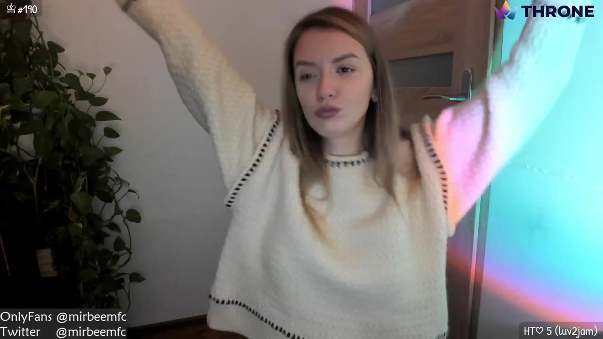 Gallery image thumbnail from MirBee's myfreecams stream on, 11/19/2022, 22:13 image 1 of 20