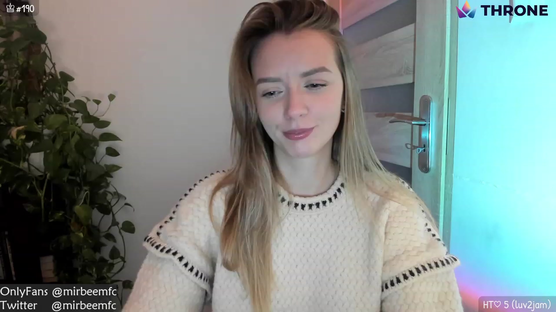 Gallery image thumbnail from MirBee's myfreecams stream on, 11/19/2022, 22:13 image 11 of 20