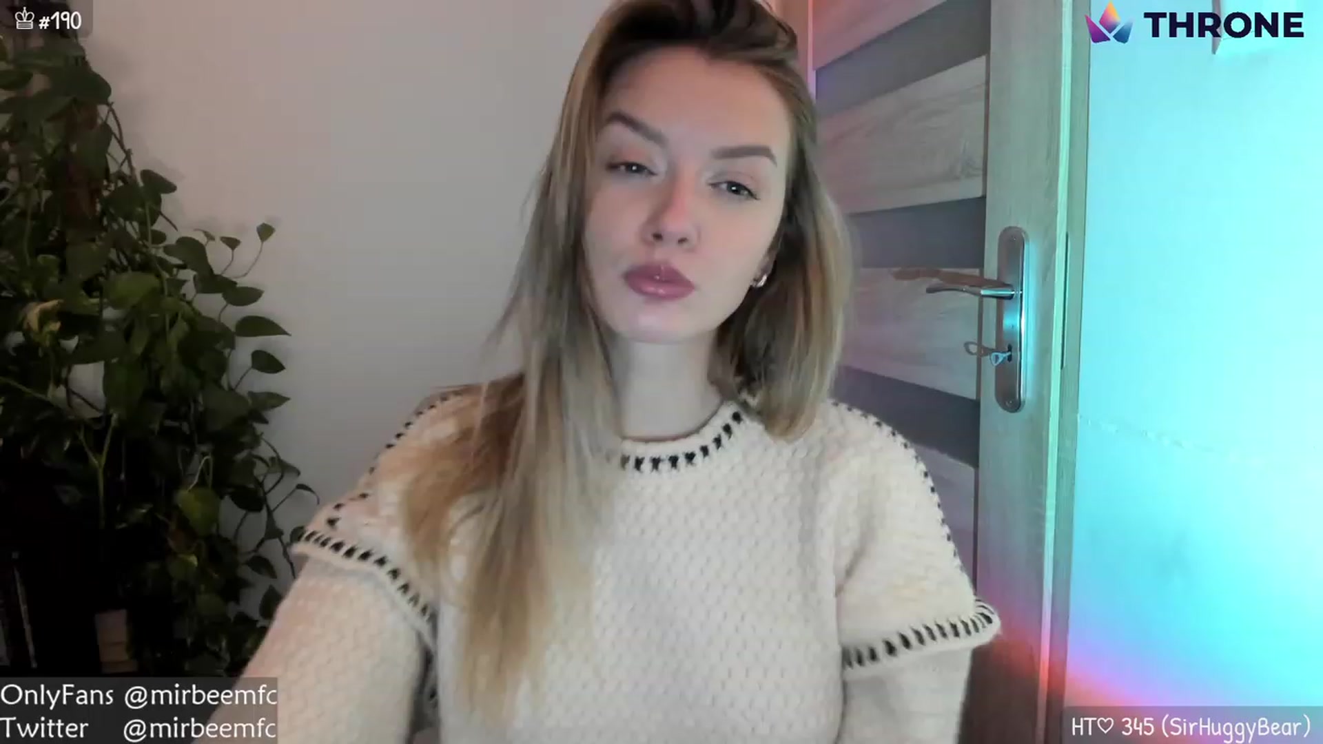 Gallery image thumbnail from MirBee's myfreecams stream on, 11/19/2022, 22:13 image 12 of 20