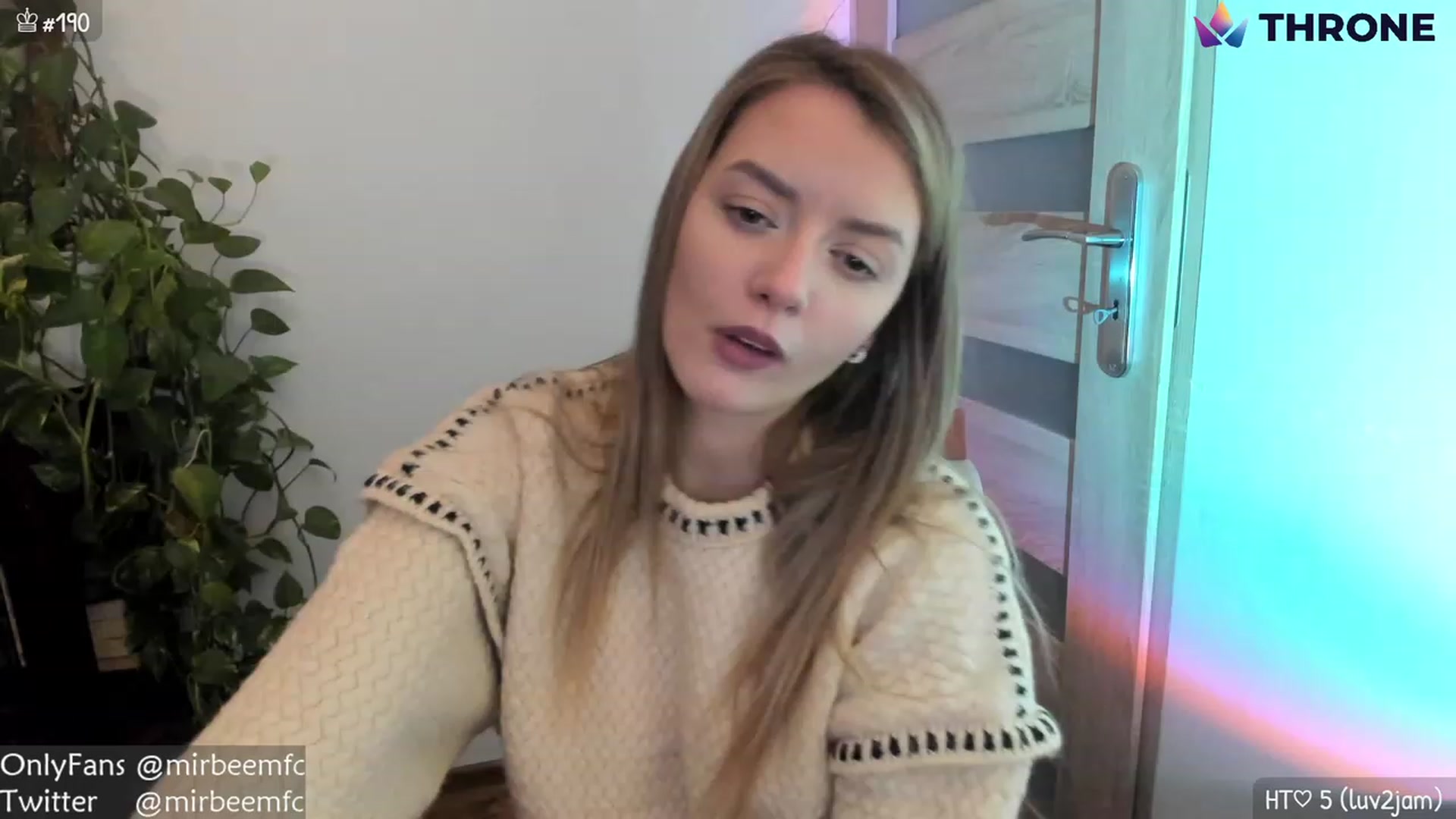 Gallery image thumbnail from MirBee's myfreecams stream on, 11/19/2022, 22:13 image 4 of 20