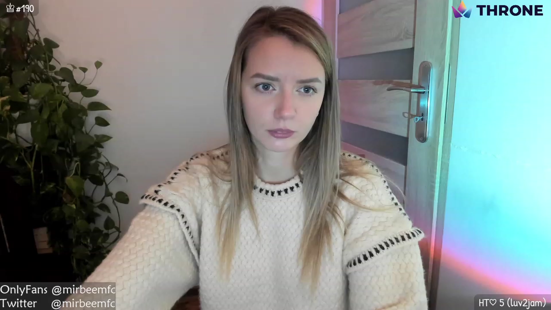 Gallery image thumbnail from MirBee's myfreecams stream on, 11/19/2022, 22:13 image 3 of 20