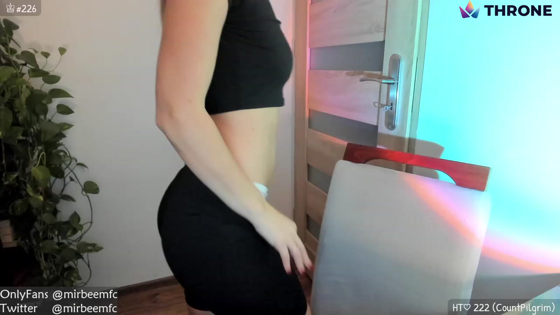 Gallery image thumbnail from MirBee's myfreecams stream on, 11/22/2022, 23:32 image 10 of 20