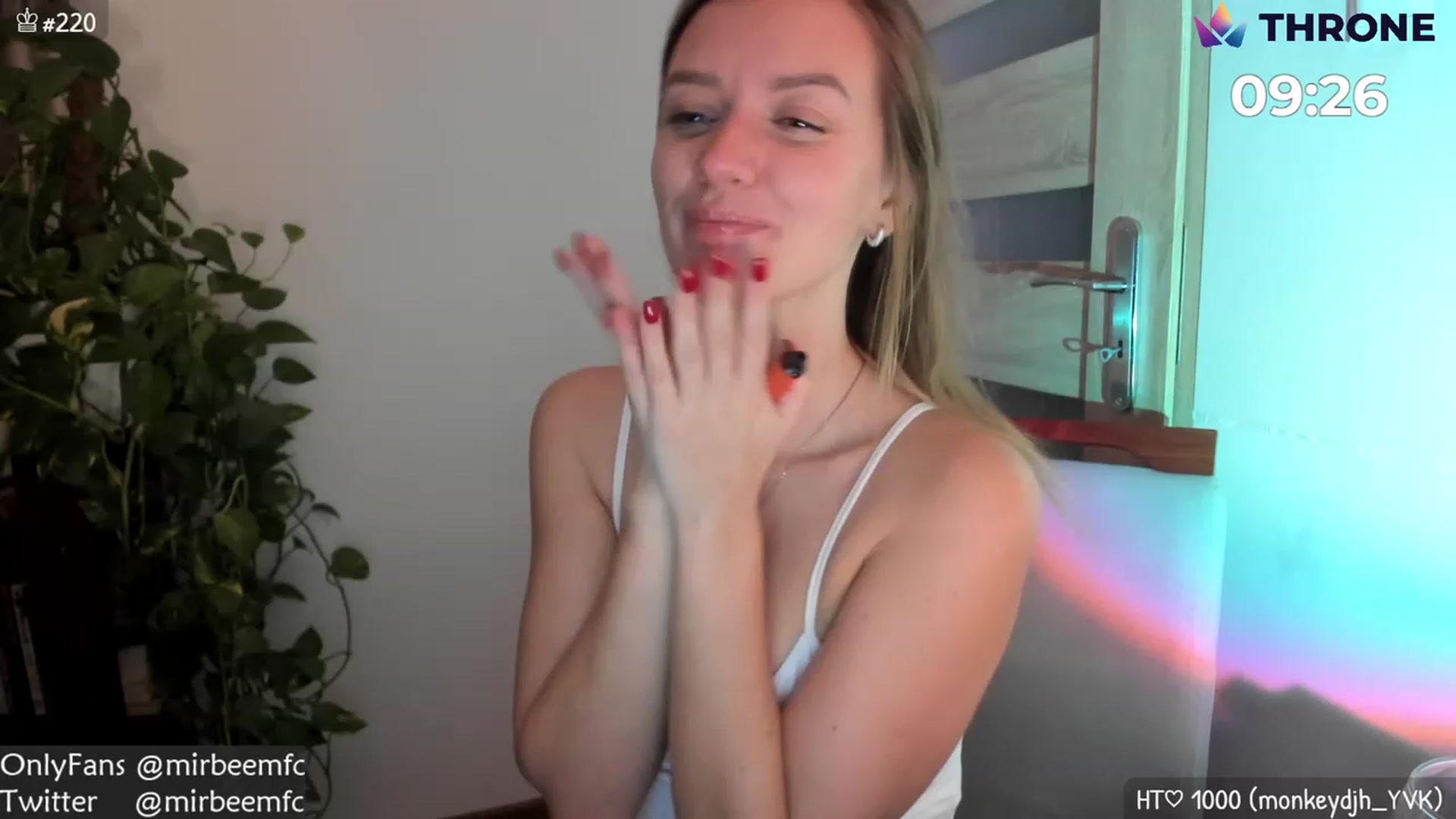 Gallery image thumbnail from MirBee's myfreecams stream on, 11/24/2022, 03:37 image 15 of 20