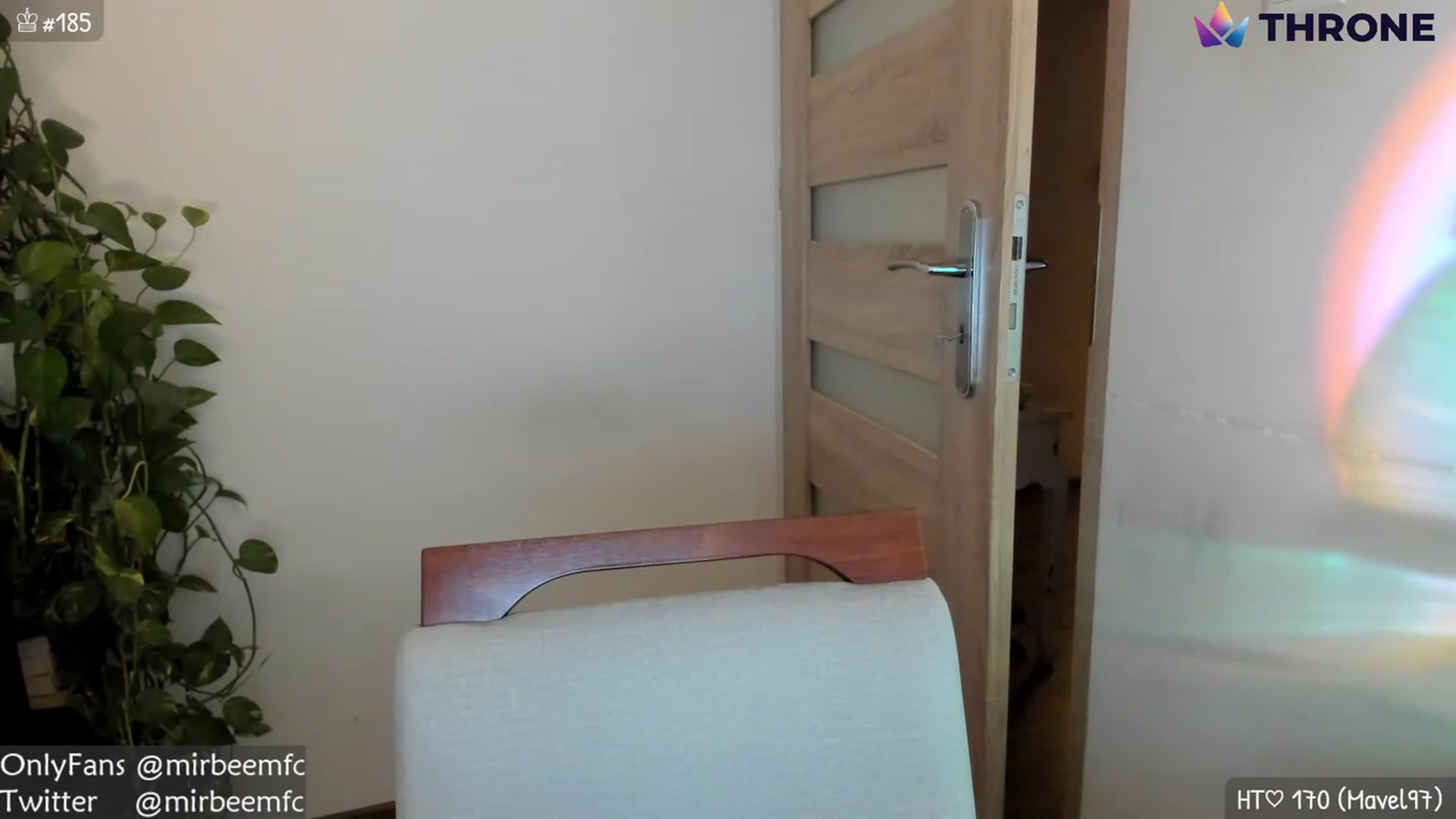 Gallery image thumbnail from MirBee's myfreecams stream on, 11/27/2022, 23:31 image 6 of 20