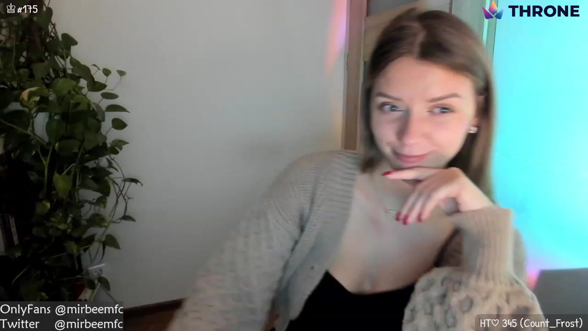 Gallery image thumbnail from MirBee's myfreecams stream on, 11/29/2022, 24:06 image 9 of 20