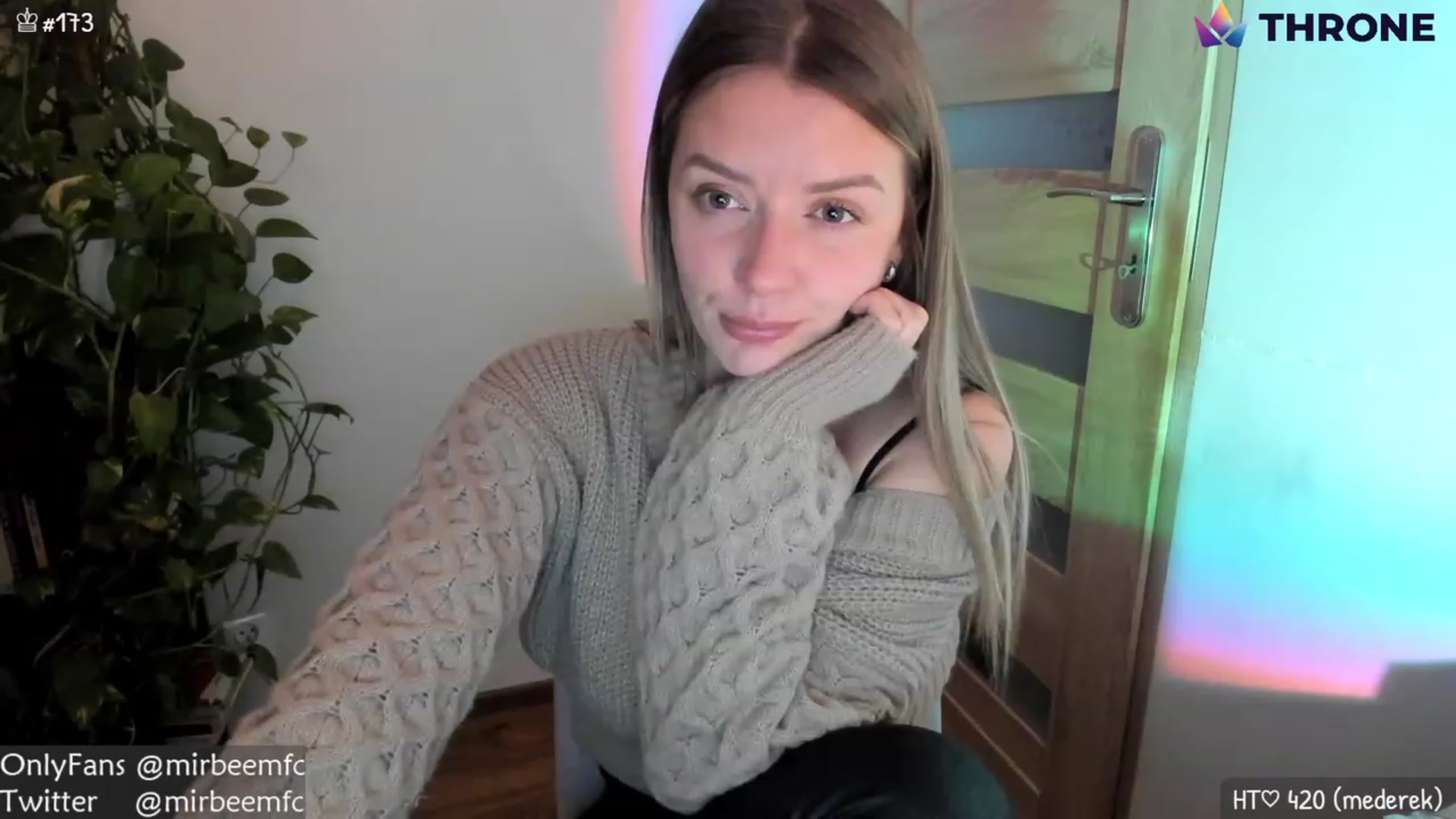 Gallery image thumbnail from MirBee's myfreecams stream on, 11/29/2022, 01:29 image 11 of 20