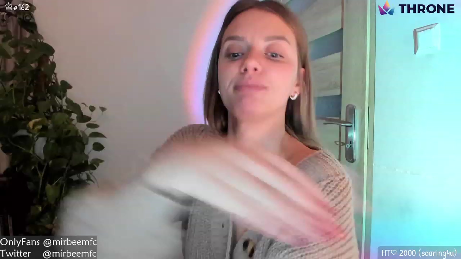 Gallery image thumbnail from MirBee's myfreecams stream on, 11/29/2022, 01:56 image 7 of 20