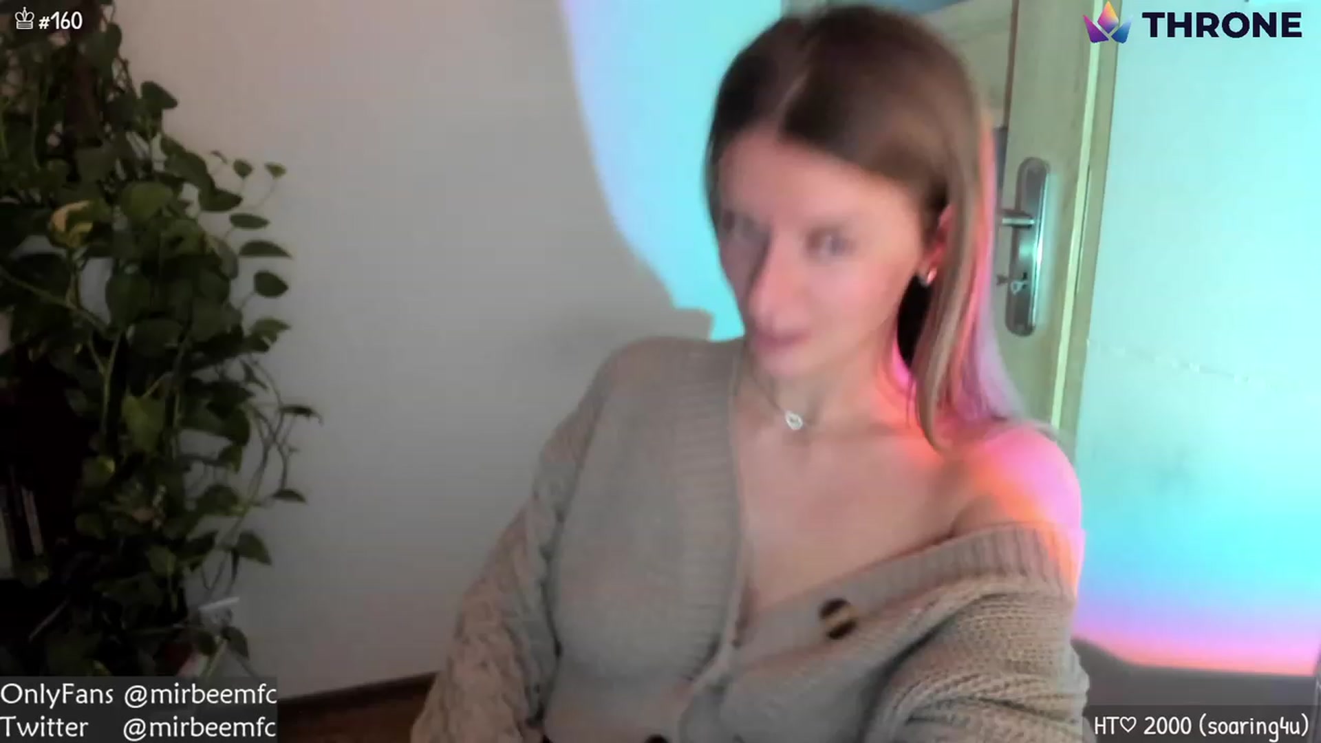 Gallery image thumbnail from MirBee's myfreecams stream on, 11/29/2022, 01:56 image 10 of 20