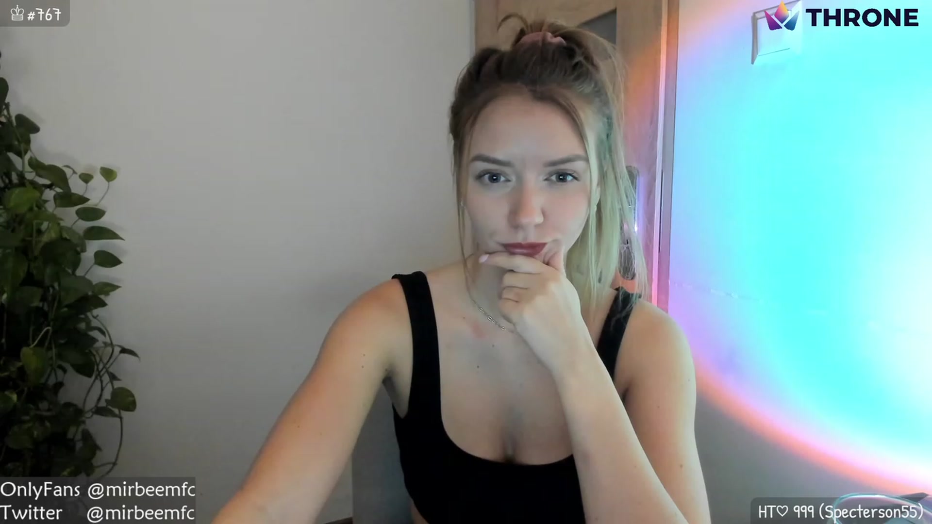Gallery image thumbnail from MirBee's myfreecams stream on, 12/02/2022, 24:49 image 4 of 20