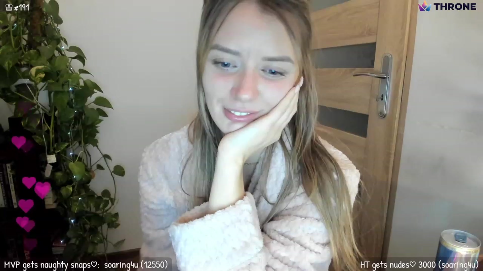 Gallery image thumbnail from MirBee's myfreecams stream on, 12/10/2022, 04:49 image 16 of 20