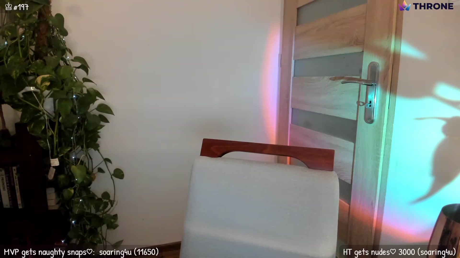 Gallery image thumbnail from MirBee's myfreecams stream on, 12/10/2022, 04:49 image 10 of 20