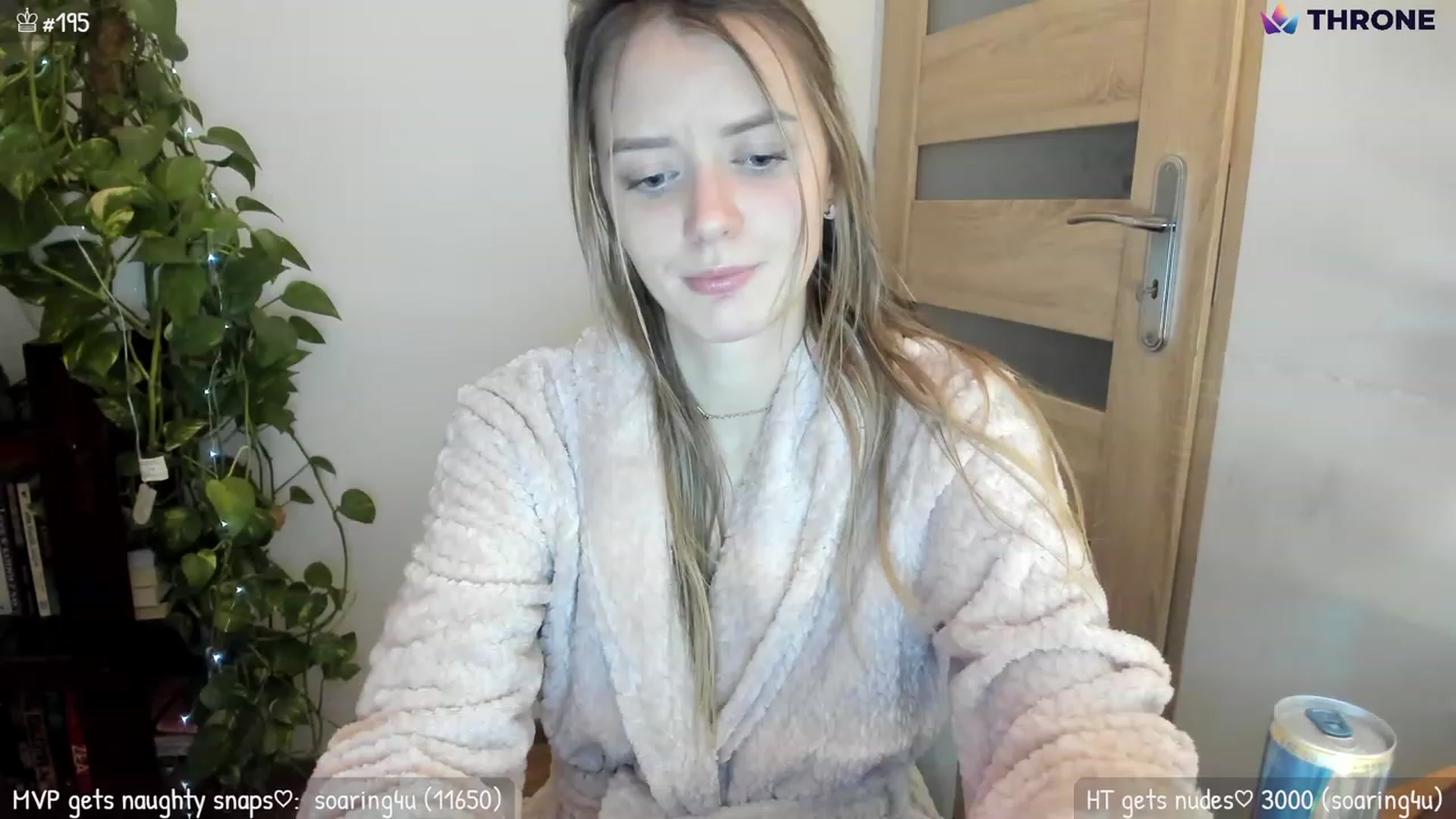 Gallery image thumbnail from MirBee's myfreecams stream on, 12/10/2022, 04:49 image 14 of 20