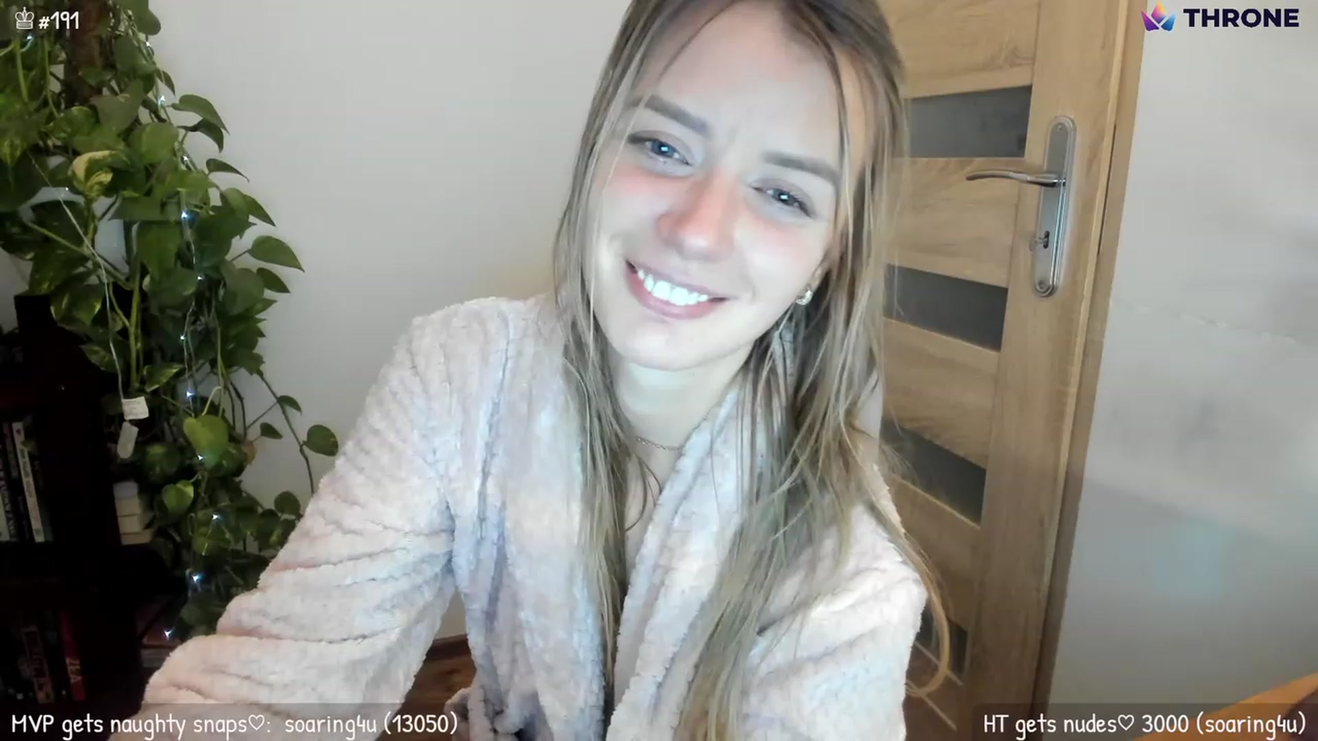 Gallery image thumbnail from MirBee's myfreecams stream on, 12/10/2022, 04:49 image 18 of 20