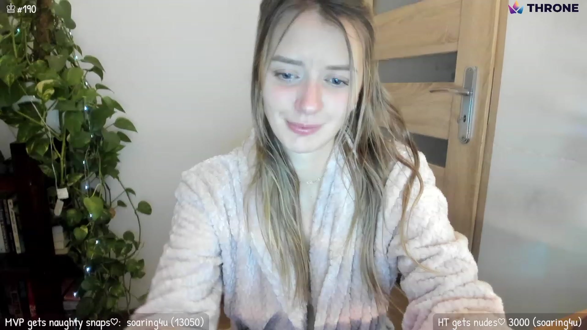 Gallery image thumbnail from MirBee's myfreecams stream on, 12/10/2022, 04:49 image 17 of 20