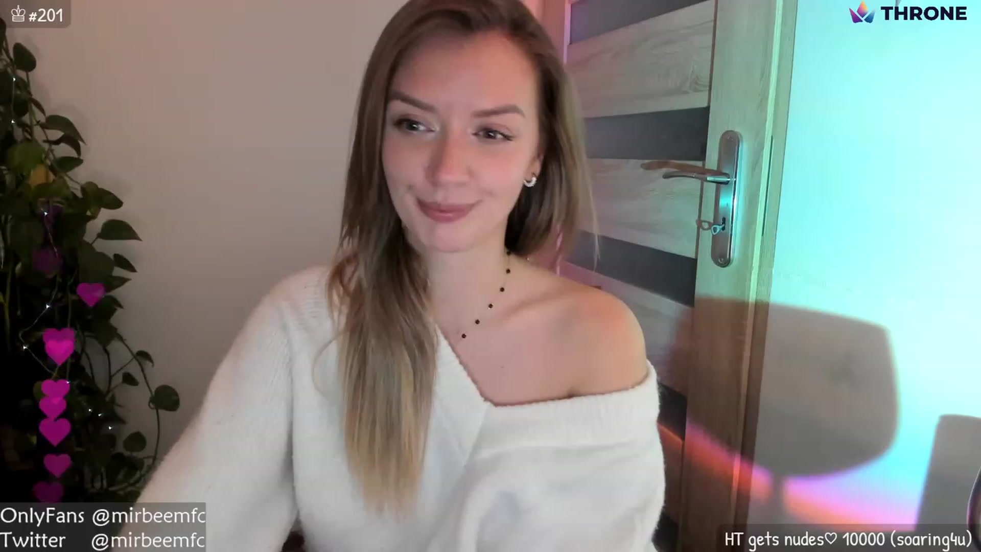Gallery image thumbnail from MirBee's myfreecams stream on, 12/17/2022, 01:09 image 14 of 20