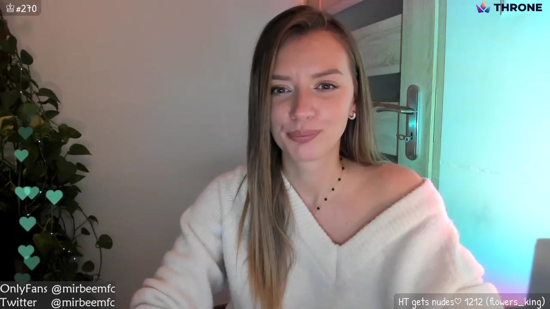 Gallery image thumbnail from MirBee's myfreecams stream on, 12/17/2022, 01:09 image 11 of 20