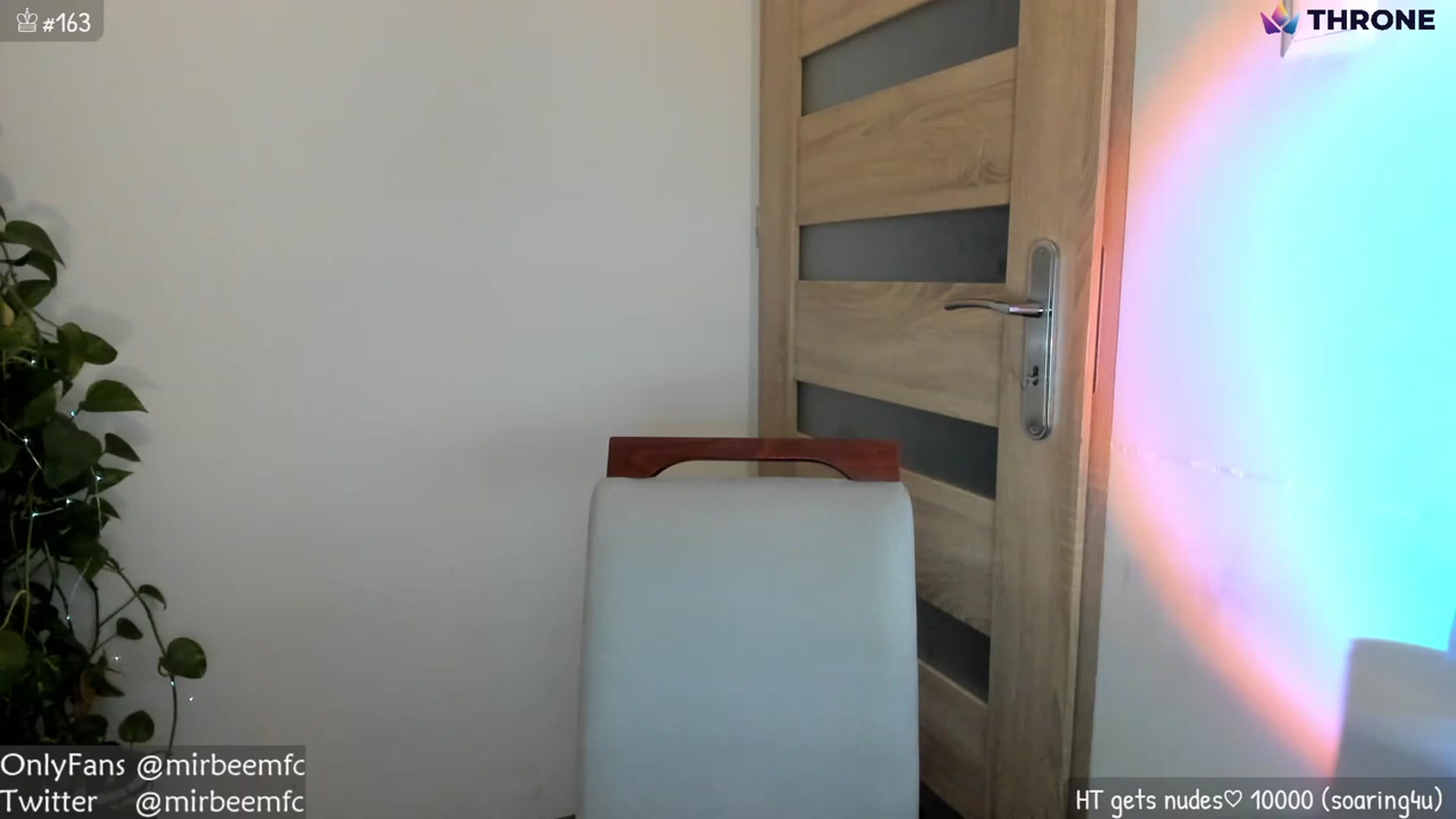 Gallery image thumbnail from MirBee's myfreecams stream on, 12/17/2022, 02:37 image 10 of 20