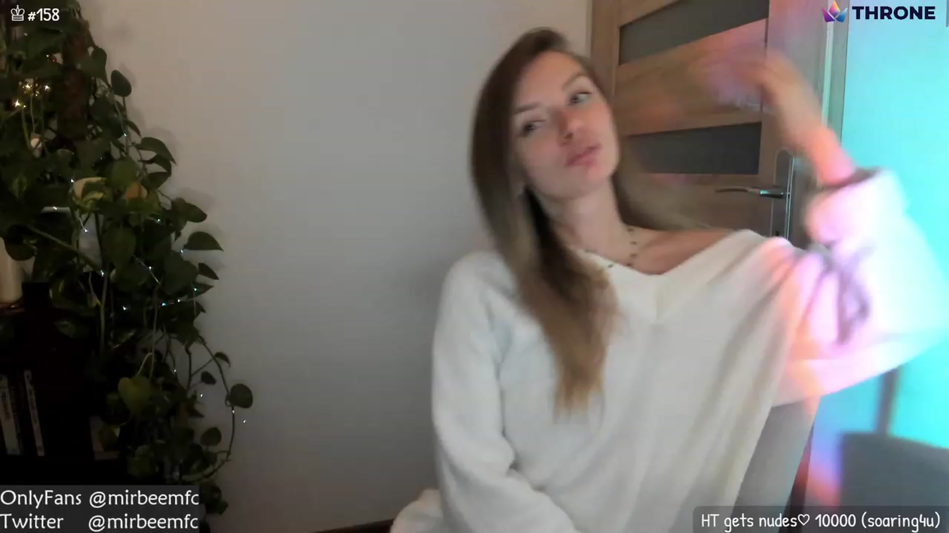 Gallery image thumbnail from MirBee's myfreecams stream on, 12/17/2022, 02:37 image 18 of 20
